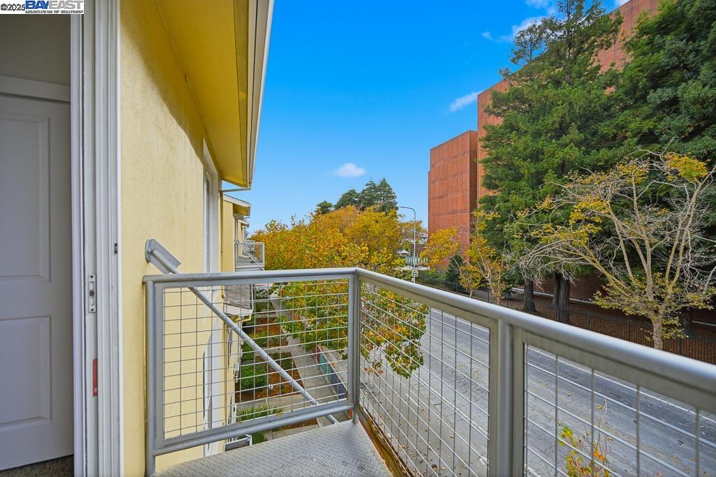 Detail Gallery Image 34 of 55 For 462 Marina Way, Richmond,  CA 94801 - 3 Beds | 3 Baths