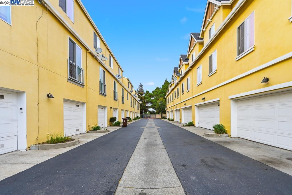 Detail Gallery Image 41 of 55 For 462 Marina Way, Richmond,  CA 94801 - 3 Beds | 3 Baths