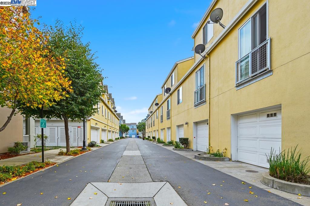 Detail Gallery Image 46 of 55 For 462 Marina Way, Richmond,  CA 94801 - 3 Beds | 3 Baths