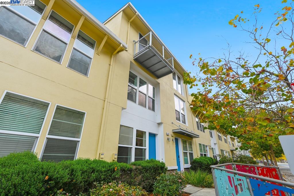 Detail Gallery Image 49 of 55 For 462 Marina Way, Richmond,  CA 94801 - 3 Beds | 3 Baths