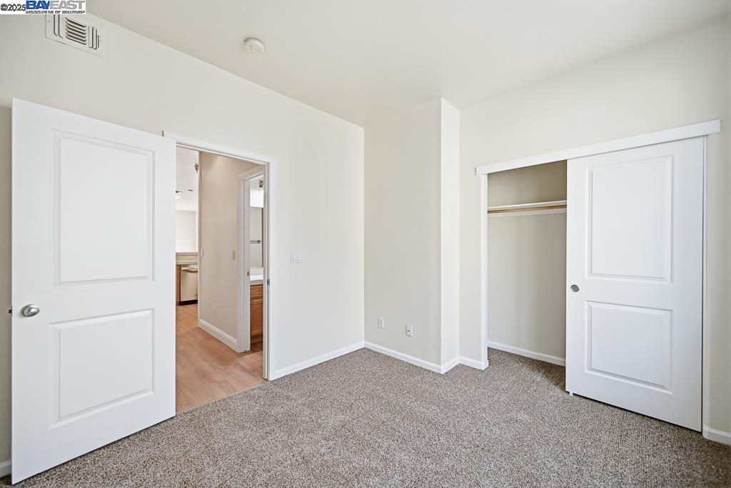 Detail Gallery Image 9 of 55 For 462 Marina Way, Richmond,  CA 94801 - 3 Beds | 3 Baths