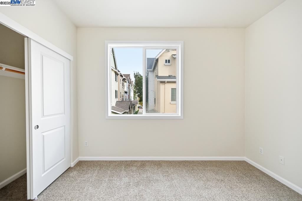 Detail Gallery Image 10 of 55 For 462 Marina Way, Richmond,  CA 94801 - 3 Beds | 3 Baths