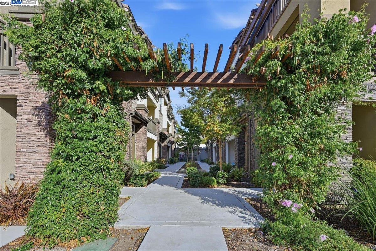 Detail Gallery Image 48 of 59 For 164 Beale Falls Ter, Fremont,  CA 94539 - 2 Beds | 2 Baths