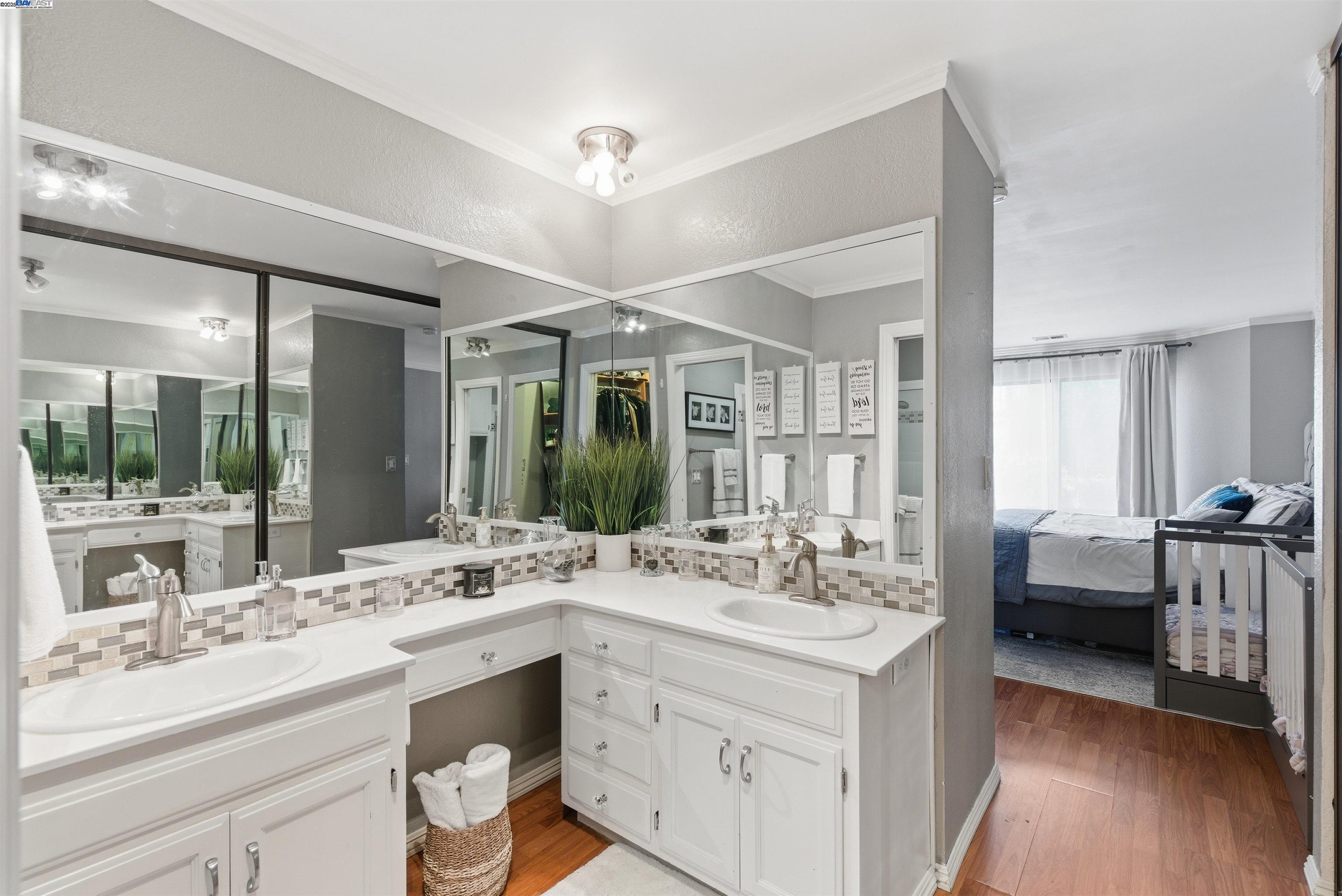 Detail Gallery Image 12 of 29 For 26953 Hayward Blvd #105,  Hayward,  CA 94542 - 2 Beds | 2 Baths