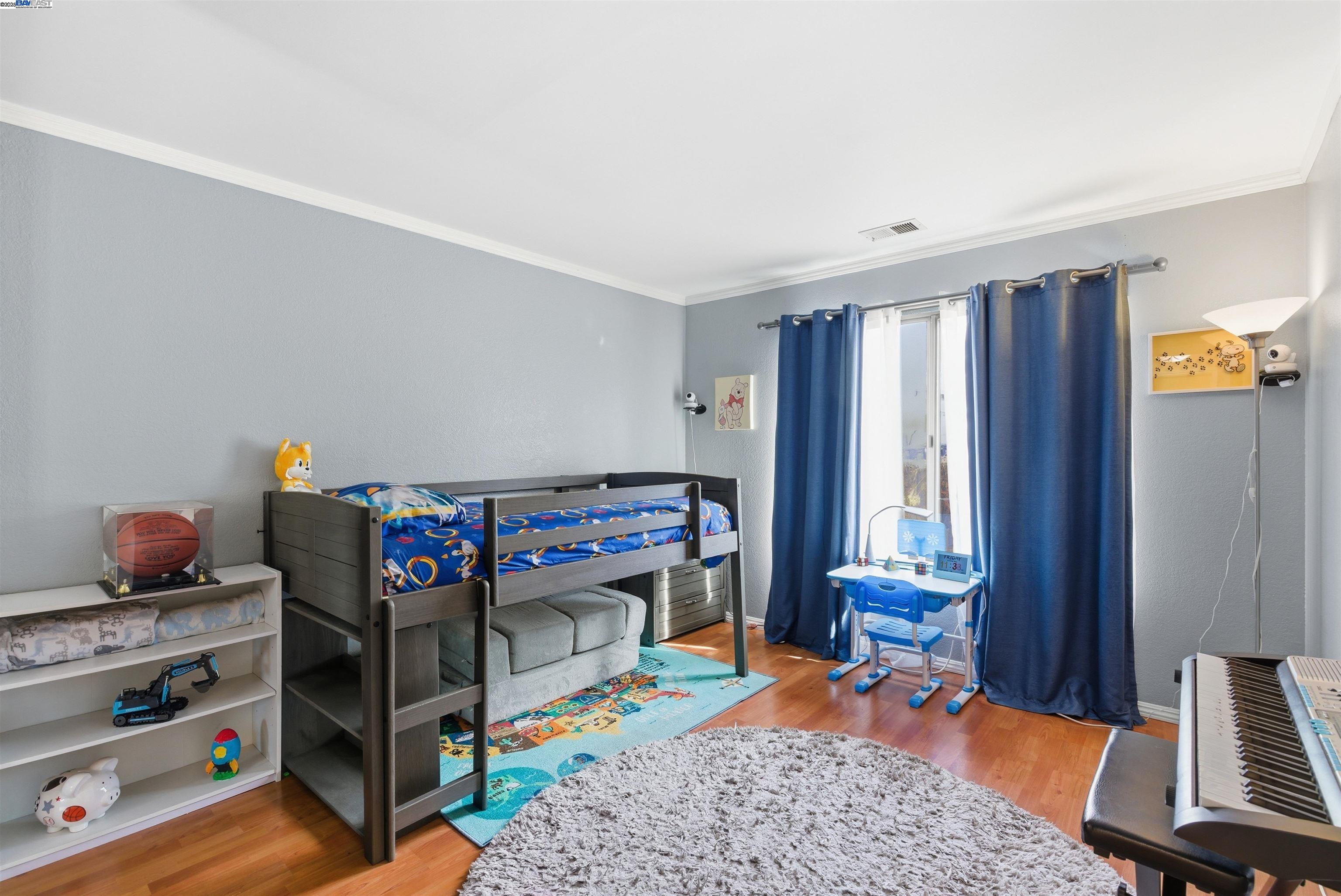 Detail Gallery Image 14 of 26 For 26953 Hayward Blvd #105,  Hayward,  CA 94542 - 2 Beds | 2 Baths