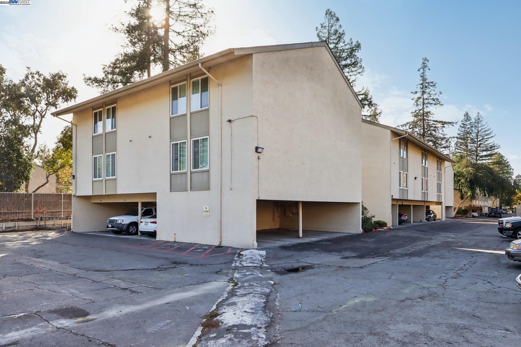 Detail Gallery Image 28 of 38 For 2720 Oak Rd #127,  Walnut Creek,  CA 94597 - 3 Beds | 2 Baths