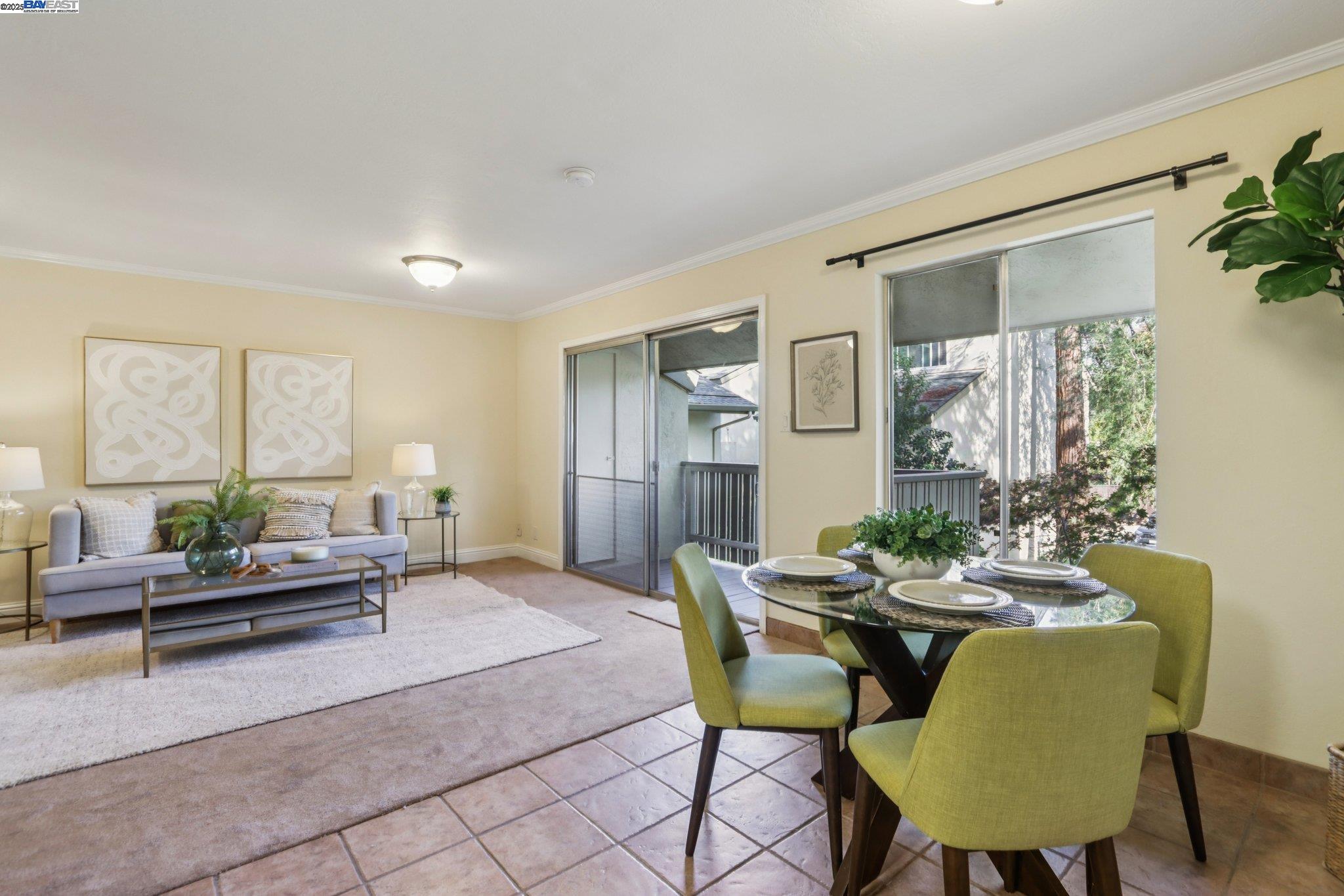 Detail Gallery Image 5 of 38 For 2720 Oak Rd #127,  Walnut Creek,  CA 94597 - 3 Beds | 2 Baths