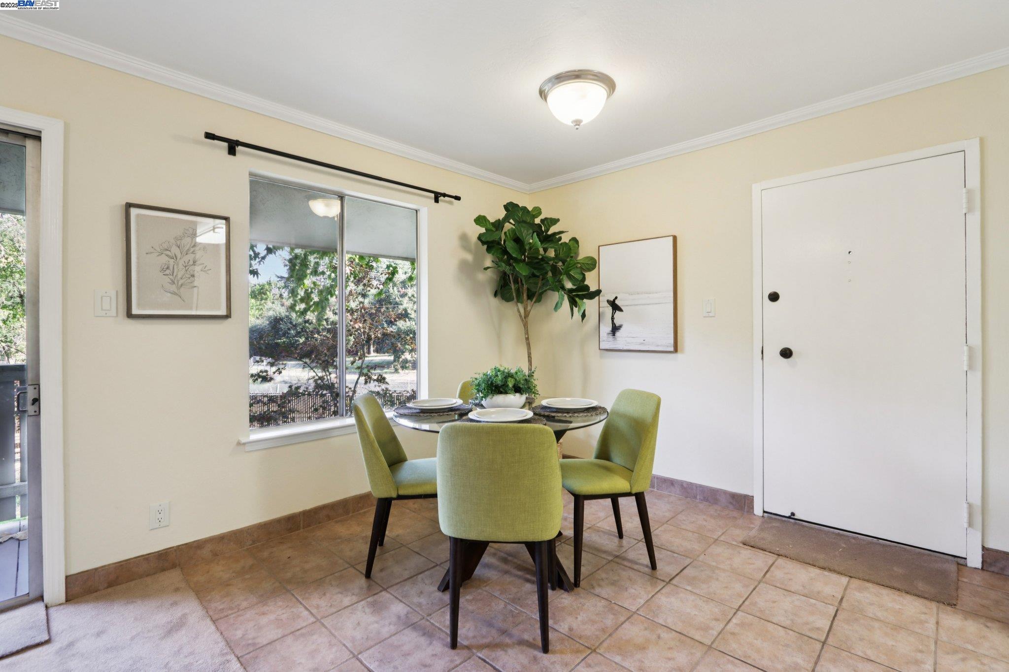 Detail Gallery Image 7 of 38 For 2720 Oak Rd #127,  Walnut Creek,  CA 94597 - 3 Beds | 2 Baths