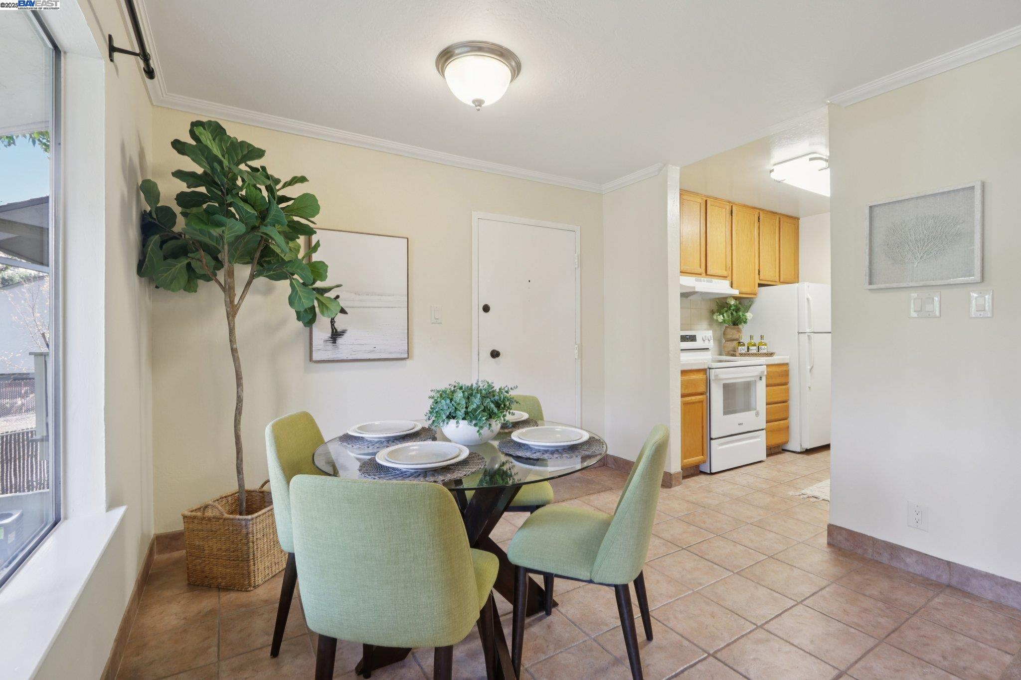 Detail Gallery Image 9 of 38 For 2720 Oak Rd #127,  Walnut Creek,  CA 94597 - 3 Beds | 2 Baths