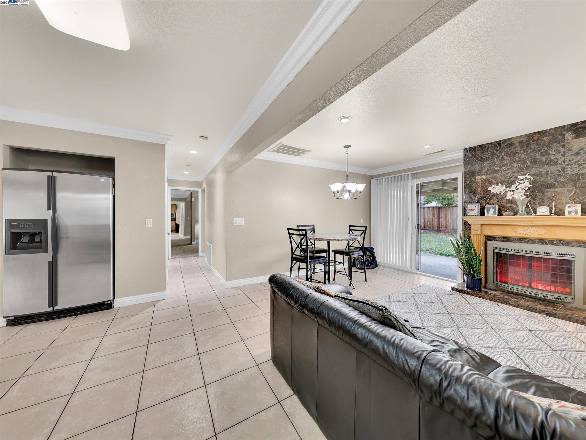 Detail Gallery Image 14 of 31 For 3142 San Angelo Way, Union City,  CA 94587 - 4 Beds | 2 Baths