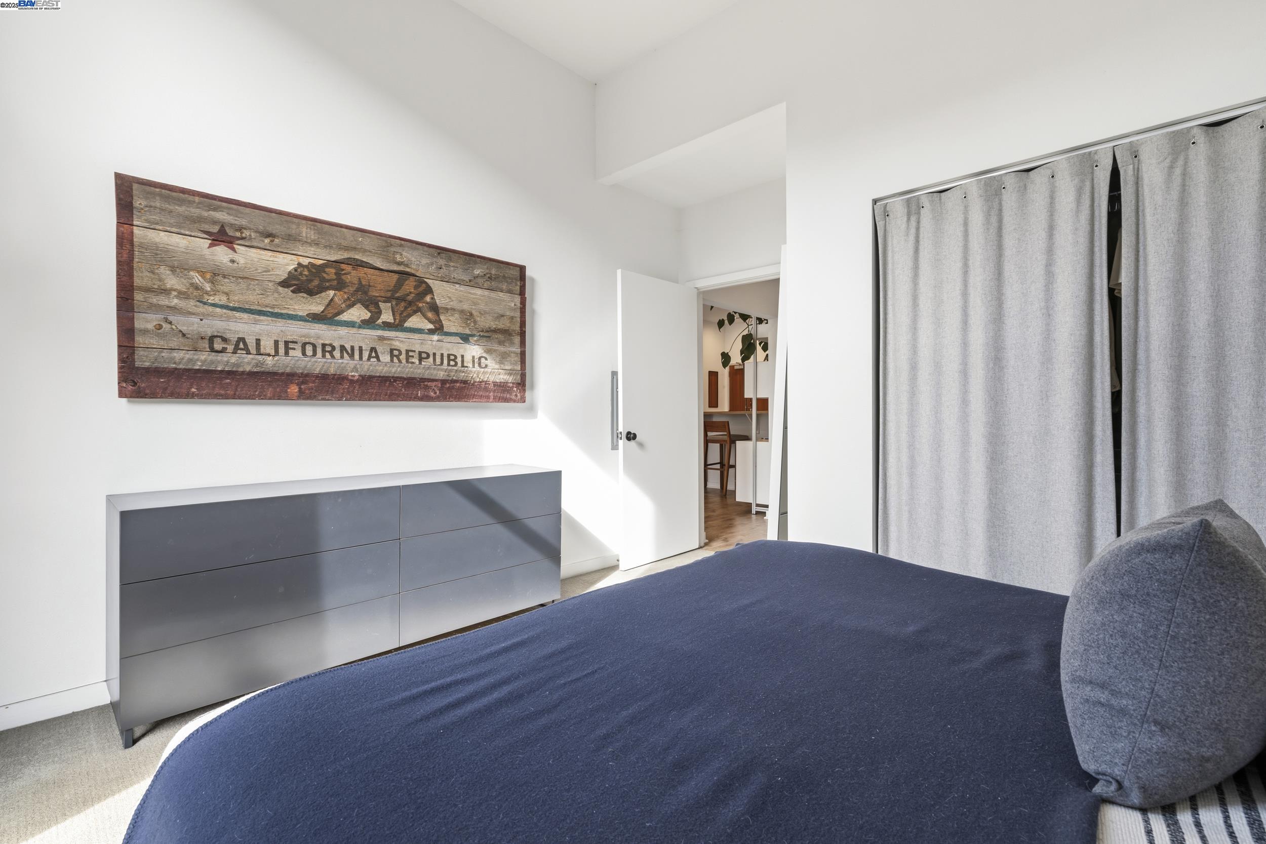 Detail Gallery Image 21 of 29 For 630 Thomas L Berkley Way #403,  Oakland,  CA 94612 - 1 Beds | 1 Baths