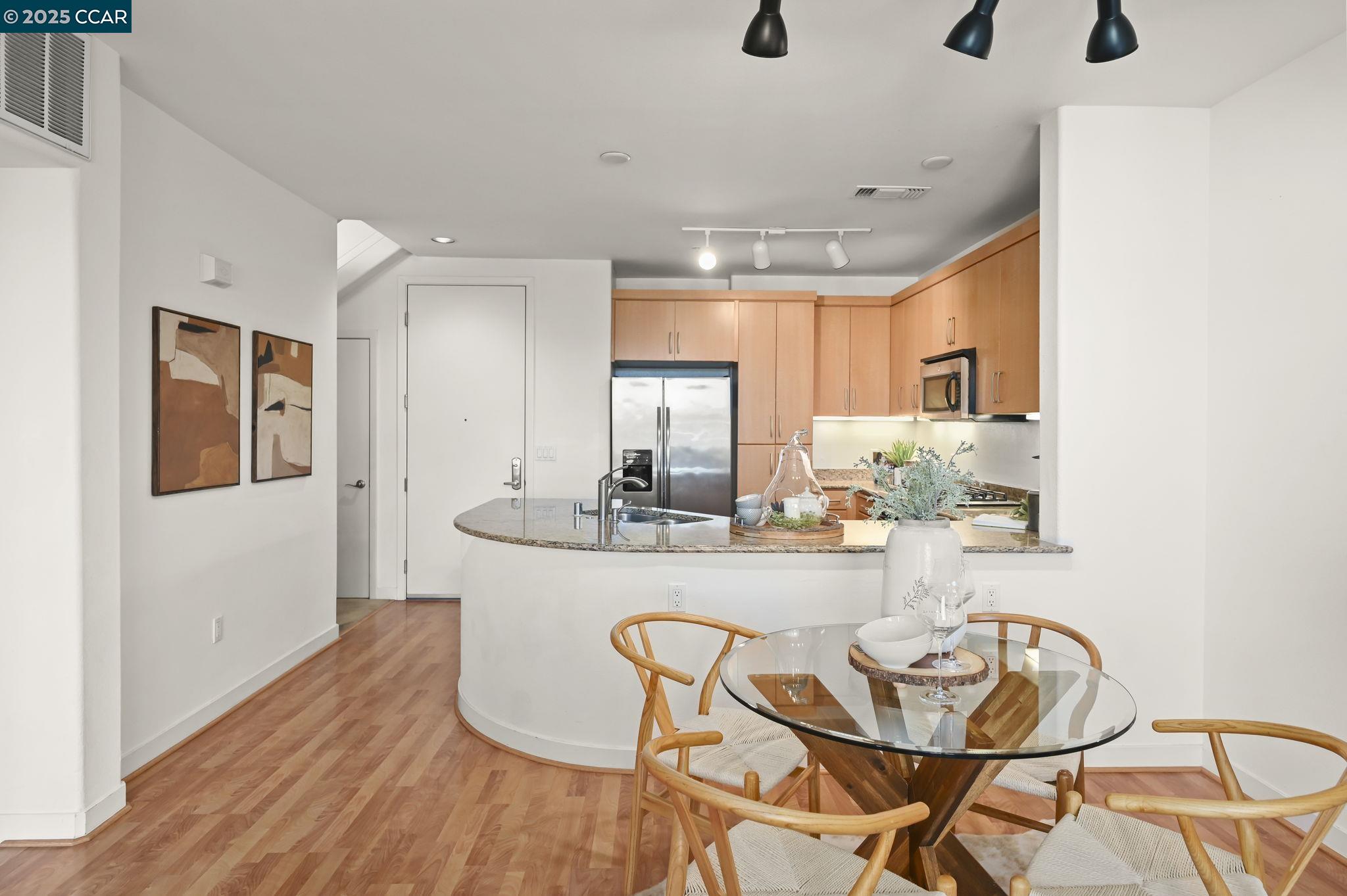 Detail Gallery Image 7 of 45 For 5501 De Marcus Blvd #401,  Dublin,  CA 94568 - 2 Beds | 2 Baths