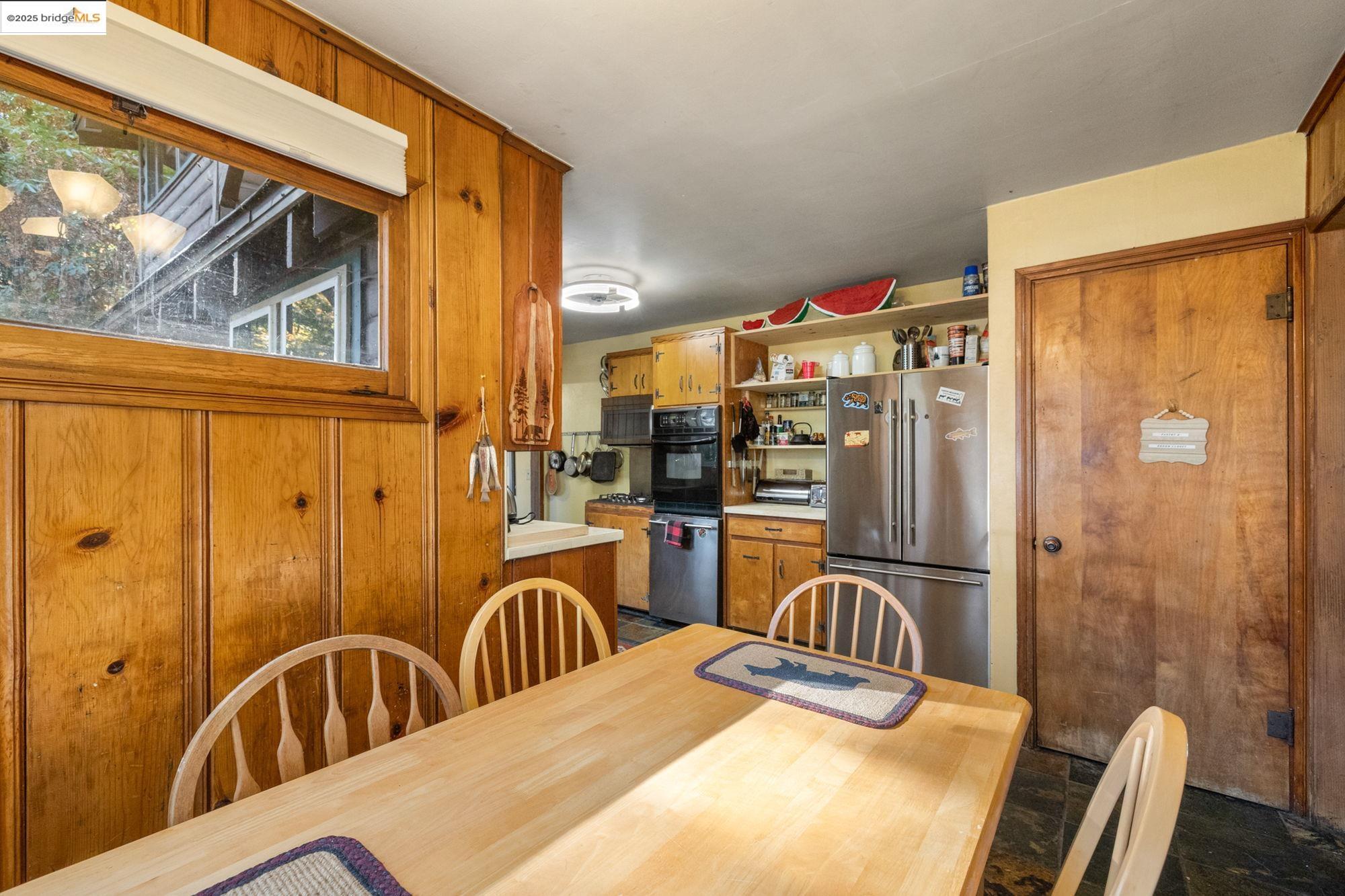 Detail Gallery Image 11 of 39 For 25088 State Highway 108, Mi Wuk Village,  CA 95346 - 5 Beds | 3/1 Baths