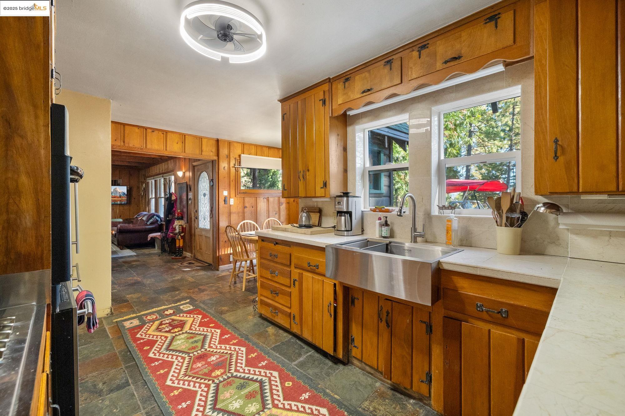 Detail Gallery Image 3 of 39 For 25088 State Highway 108, Mi Wuk Village,  CA 95346 - 5 Beds | 3/1 Baths