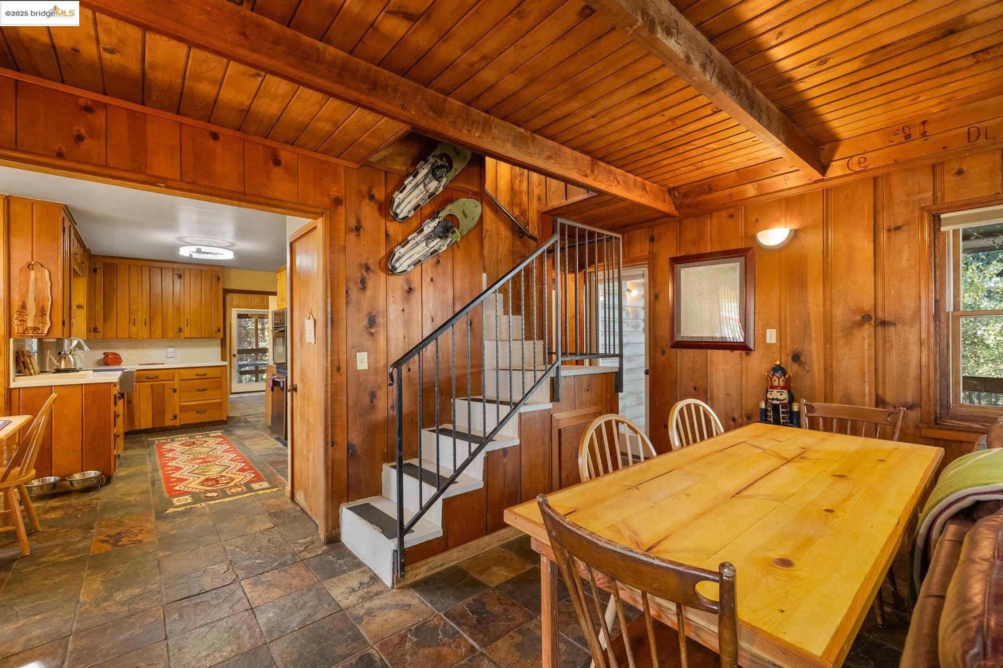 Detail Gallery Image 9 of 39 For 25088 State Highway 108, Mi Wuk Village,  CA 95346 - 5 Beds | 3/1 Baths