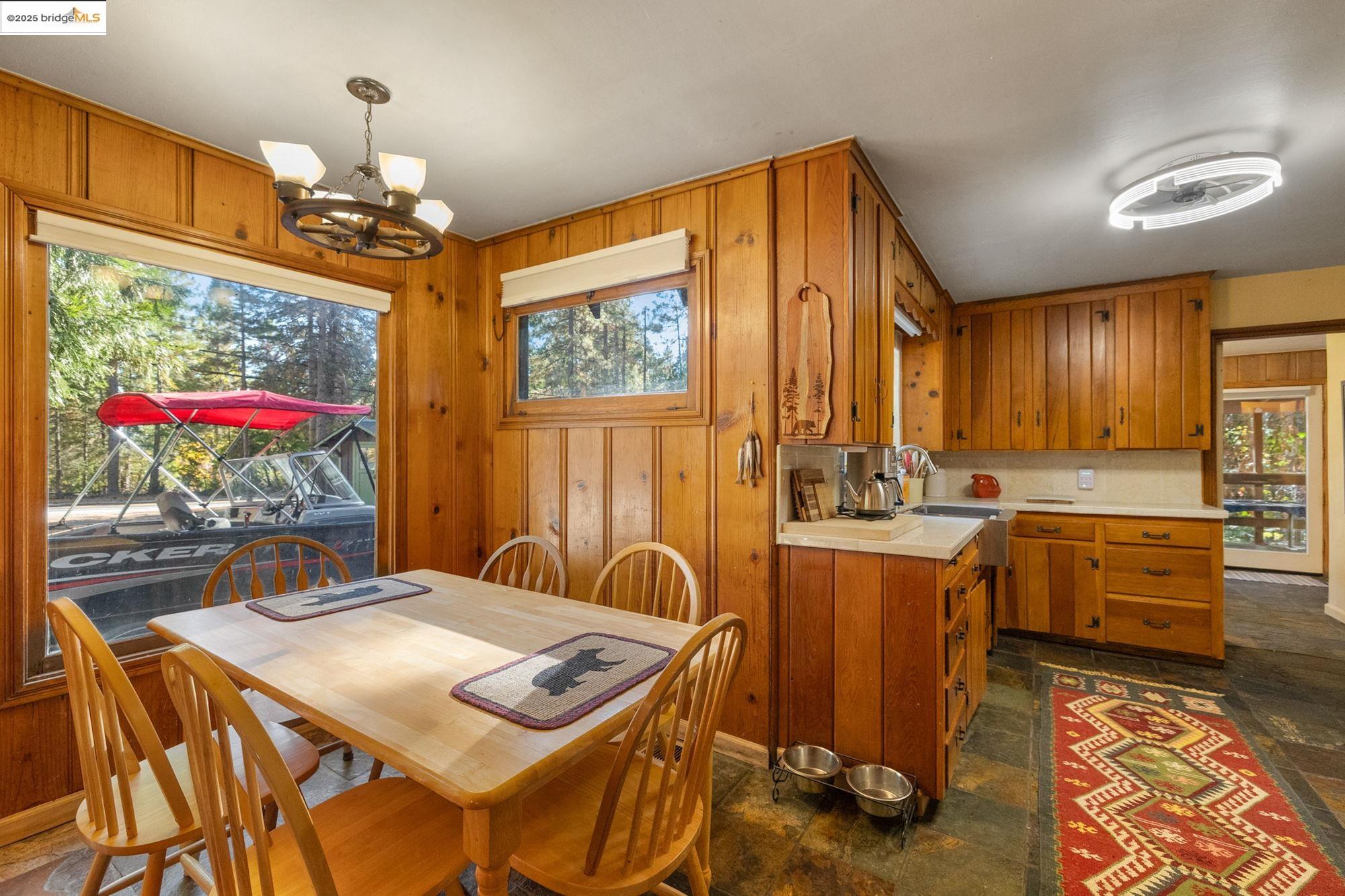 Detail Gallery Image 10 of 39 For 25088 State Highway 108, Mi Wuk Village,  CA 95346 - 5 Beds | 3/1 Baths