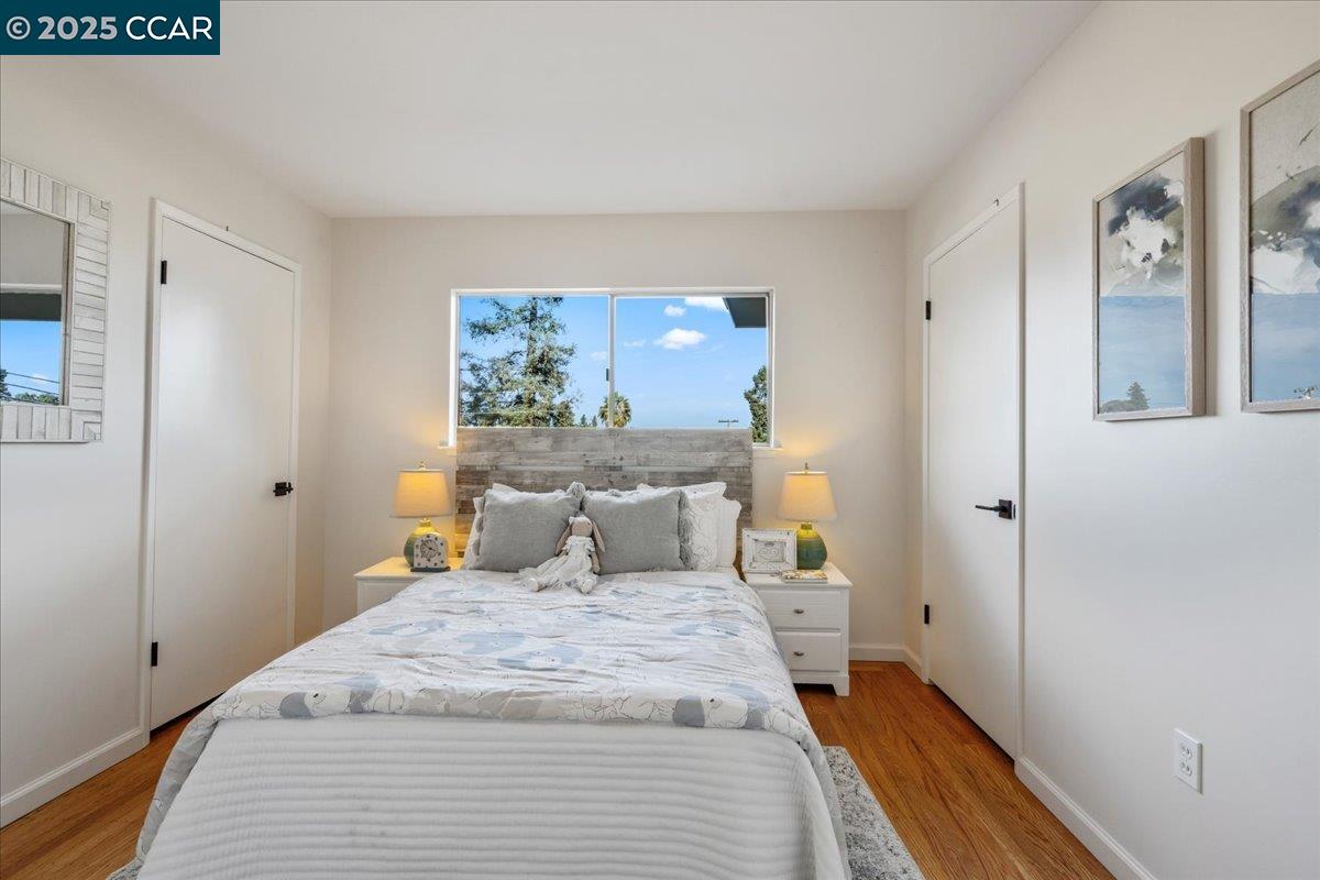 Detail Gallery Image 23 of 60 For 3503 Highland Ave, Redwood City,  CA 94062 - 4 Beds | 3 Baths