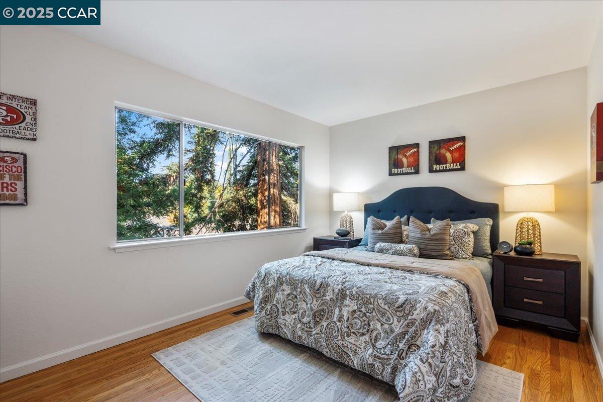 Detail Gallery Image 27 of 60 For 3503 Highland Ave, Redwood City,  CA 94062 - 4 Beds | 3 Baths