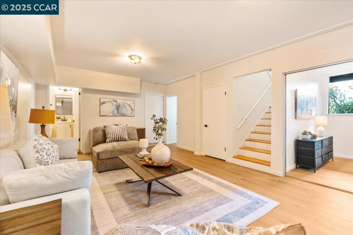 Detail Gallery Image 37 of 60 For 3503 Highland Ave, Redwood City,  CA 94062 - 4 Beds | 3 Baths