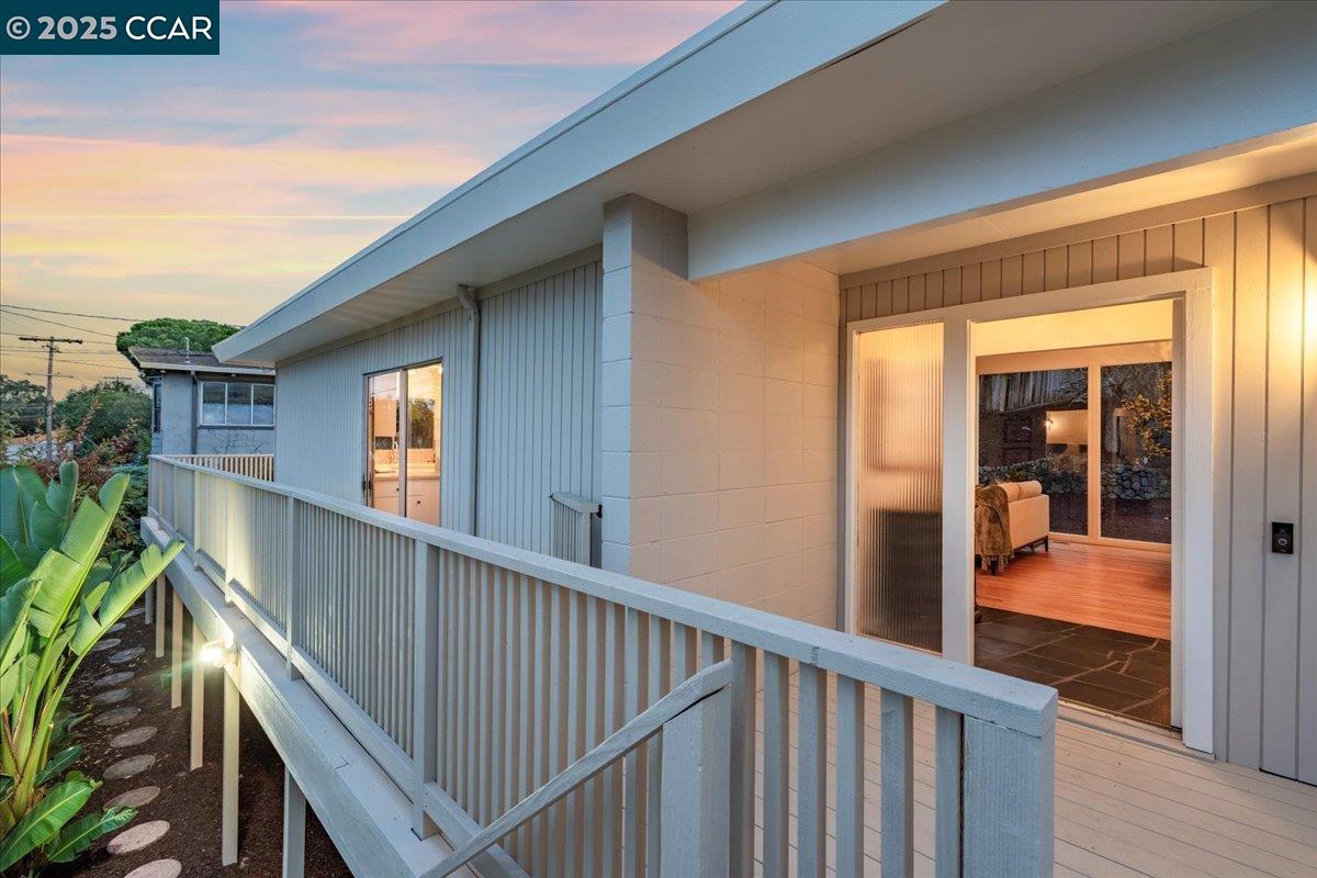 Detail Gallery Image 50 of 60 For 3503 Highland Ave, Redwood City,  CA 94062 - 4 Beds | 3 Baths