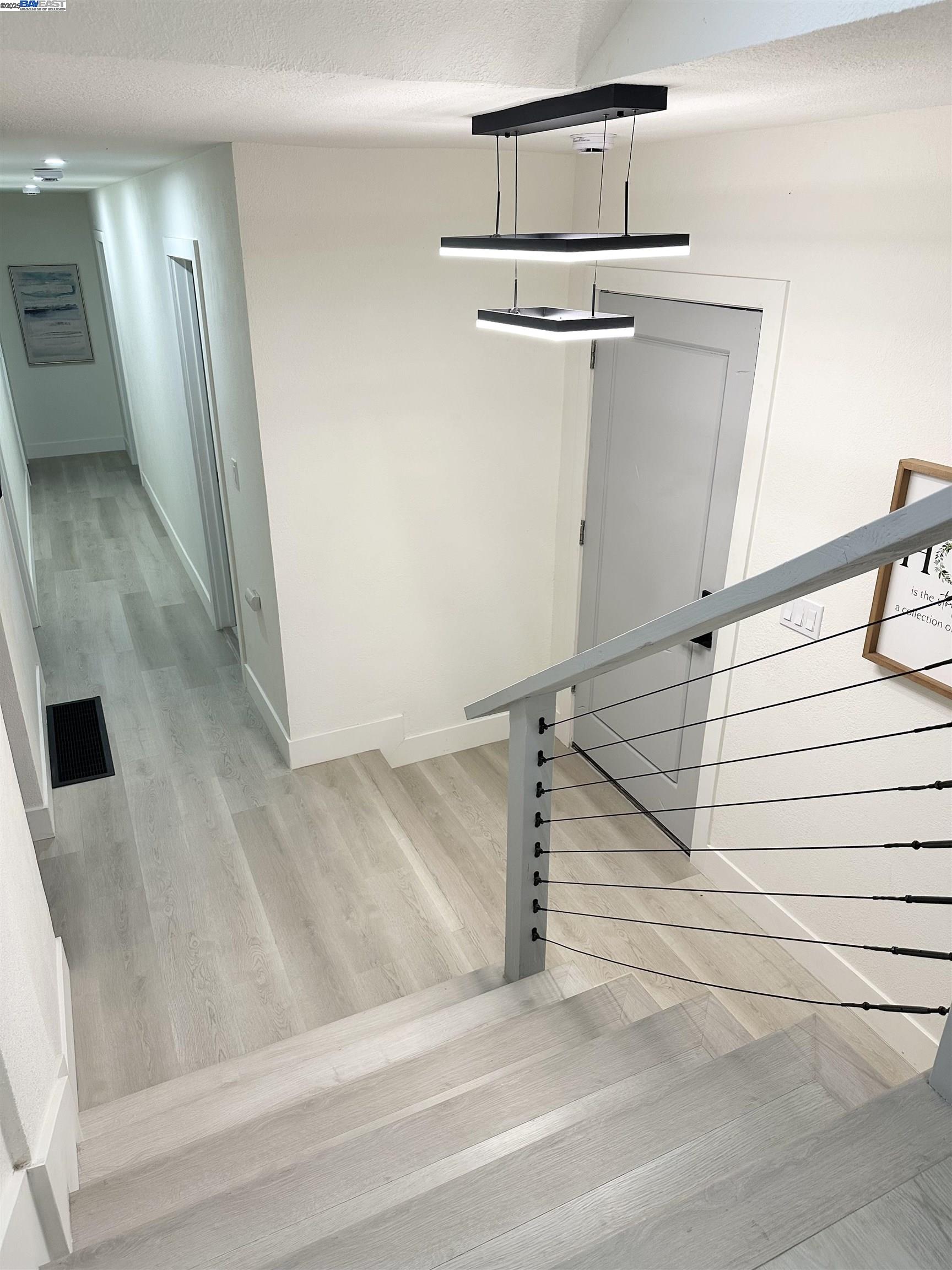 Detail Gallery Image 11 of 41 For 2930 Parker Ave, Oakland,  CA 94605-3320 - 3 Beds | 2 Baths