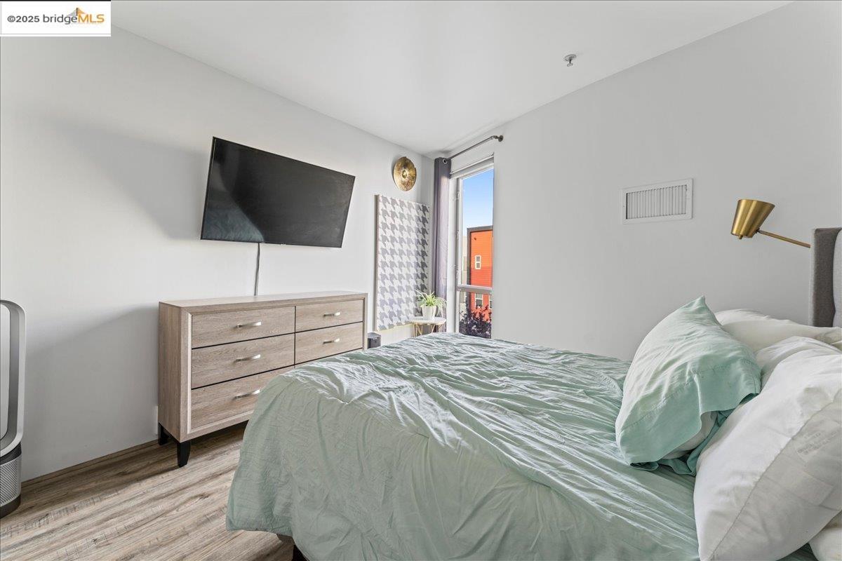 Detail Gallery Image 11 of 26 For 1201 Pine St #354,  Oakland,  CA 94607 - 1 Beds | 1 Baths