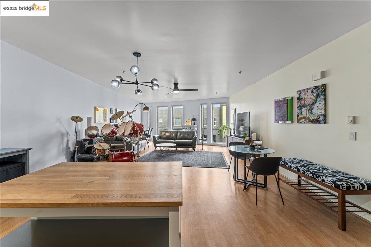 Detail Gallery Image 20 of 26 For 1201 Pine St #354,  Oakland,  CA 94607 - 1 Beds | 1 Baths