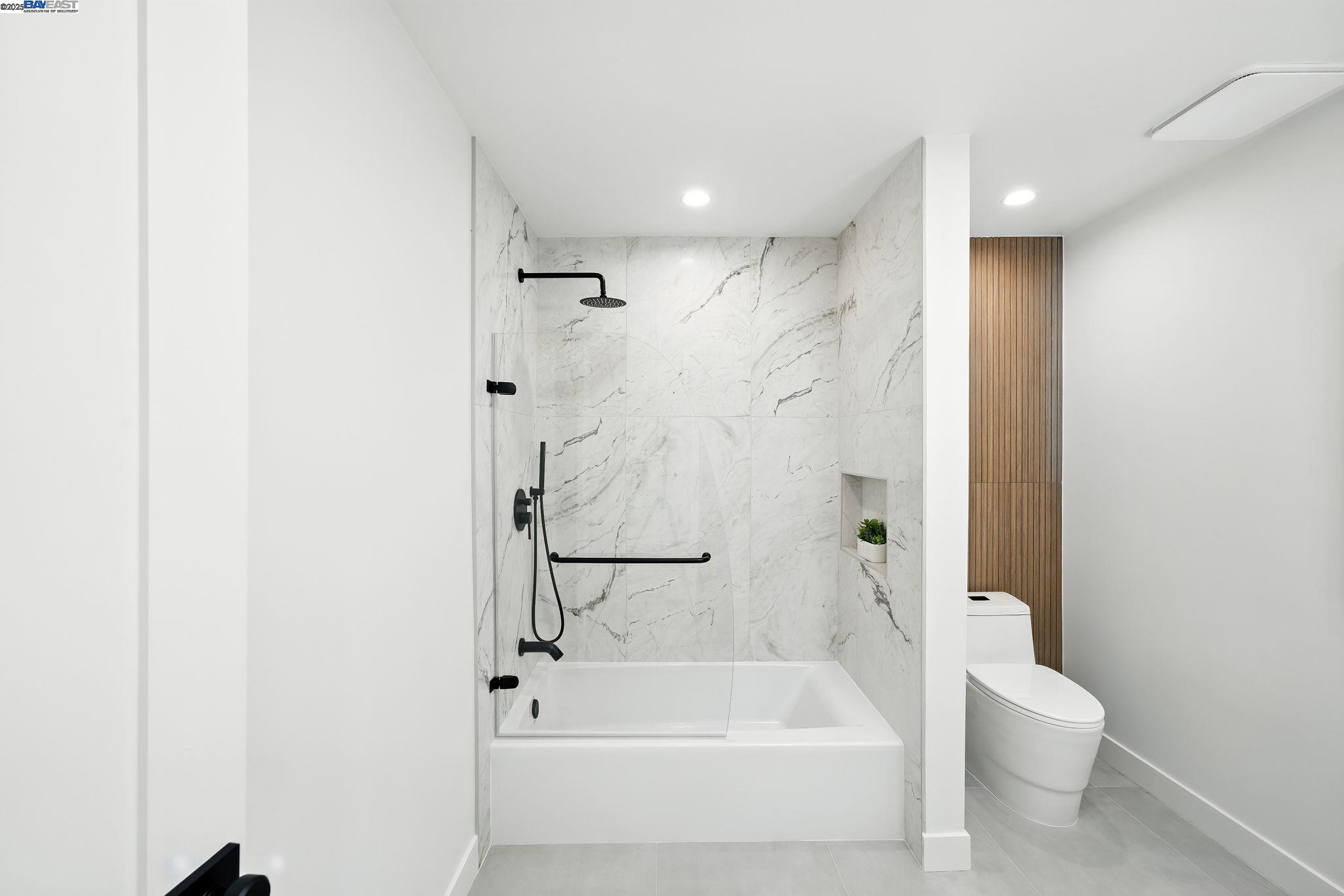 Detail Gallery Image 18 of 47 For 4253 Mirador Dr, Pleasanton,  CA 94566 - 3 Beds | 2/1 Baths