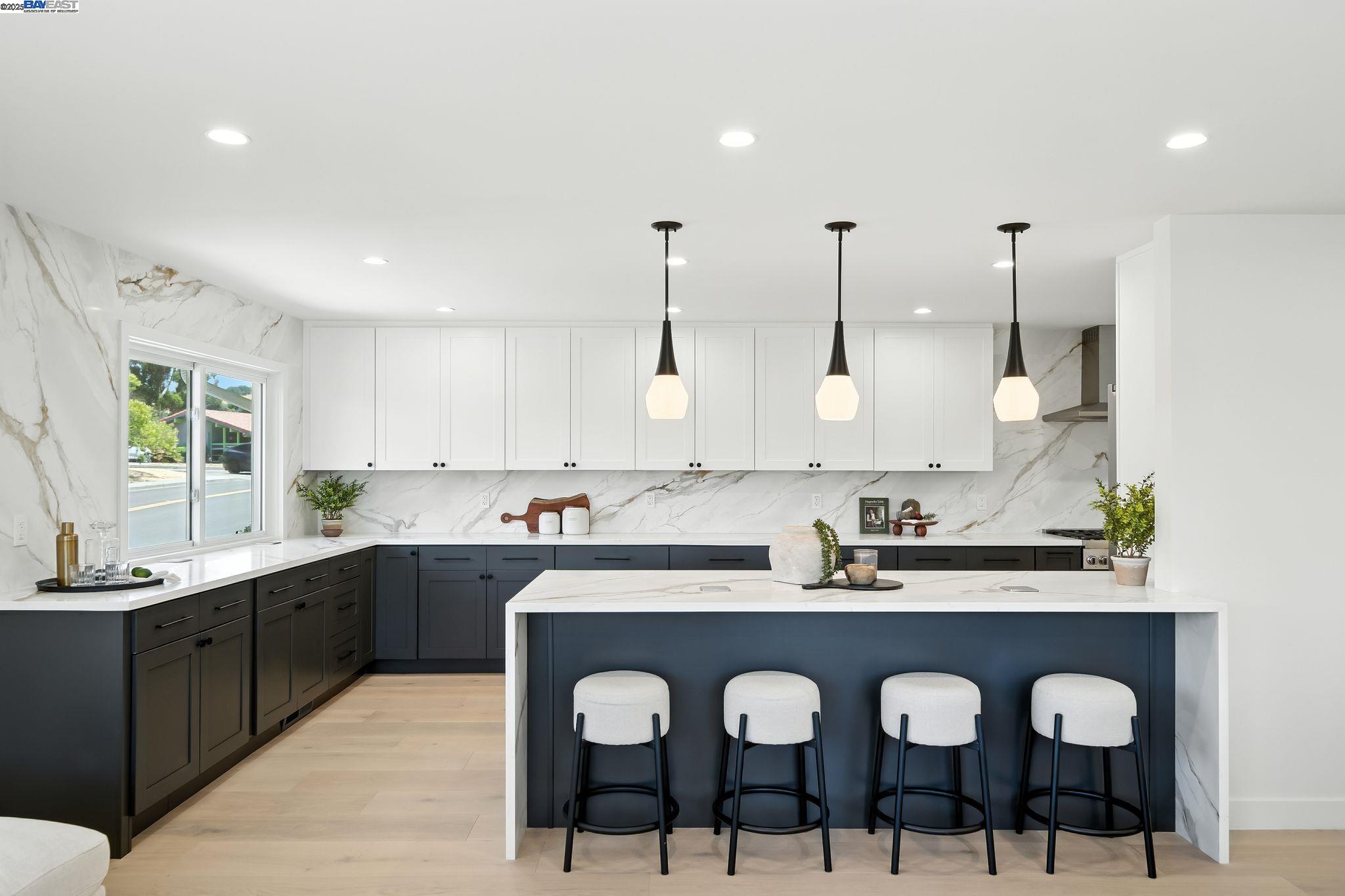 Detail Gallery Image 4 of 47 For 4253 Mirador Dr, Pleasanton,  CA 94566 - 3 Beds | 2/1 Baths