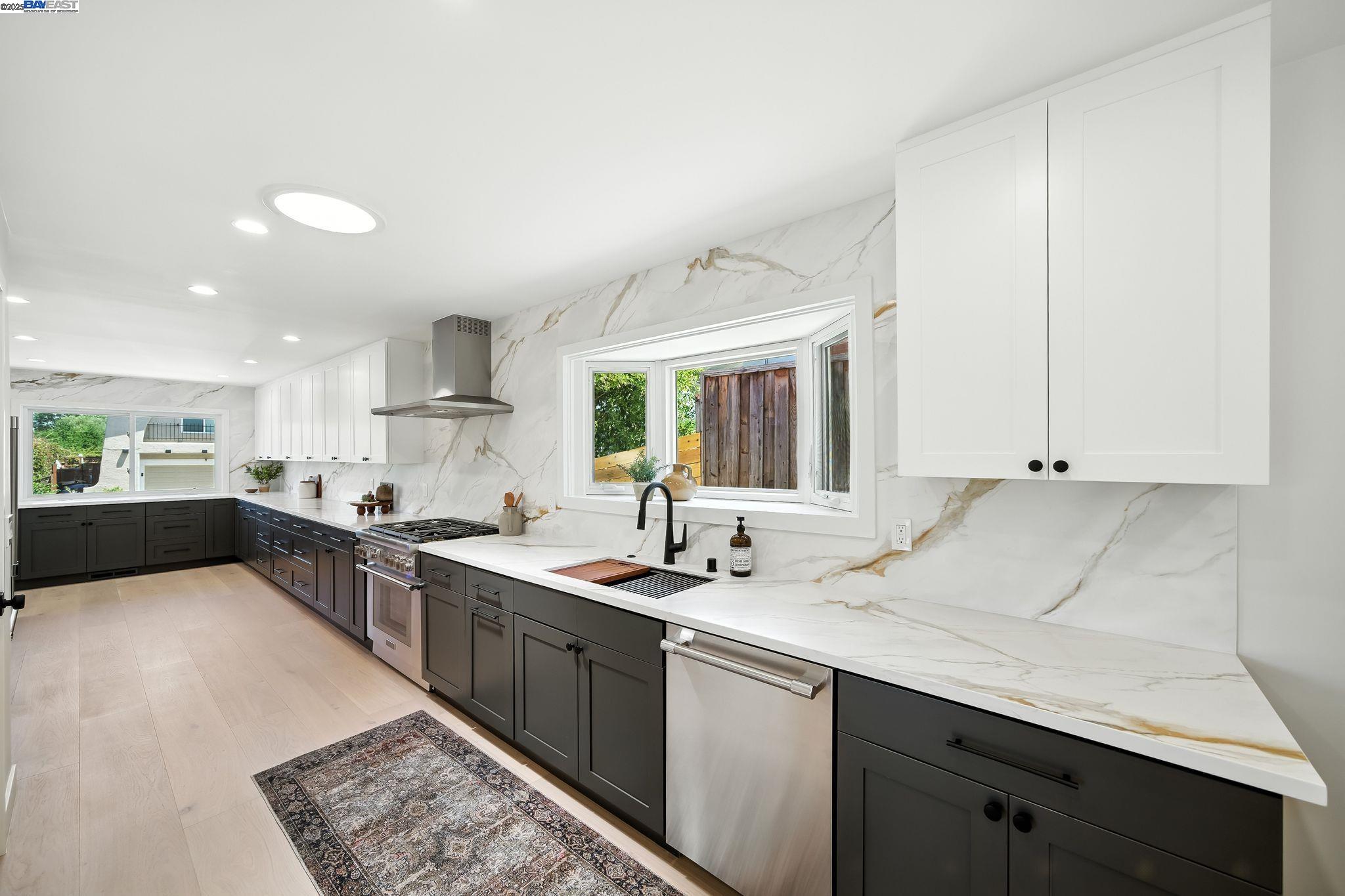 Detail Gallery Image 9 of 47 For 4253 Mirador Dr, Pleasanton,  CA 94566 - 3 Beds | 2/1 Baths