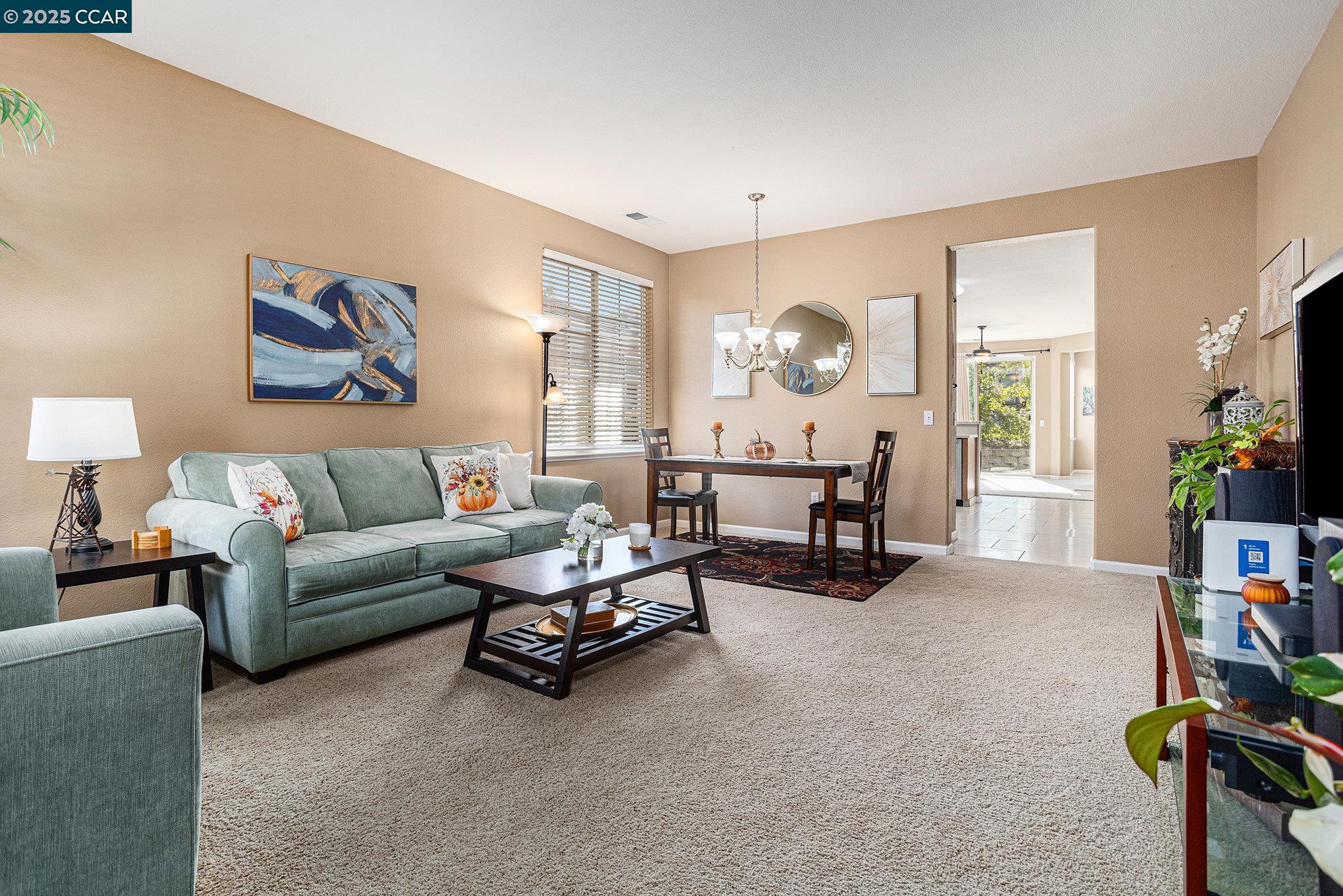 Detail Gallery Image 3 of 29 For 2030 Kent Dr, Brentwood,  CA 94513 - 2 Beds | 2 Baths