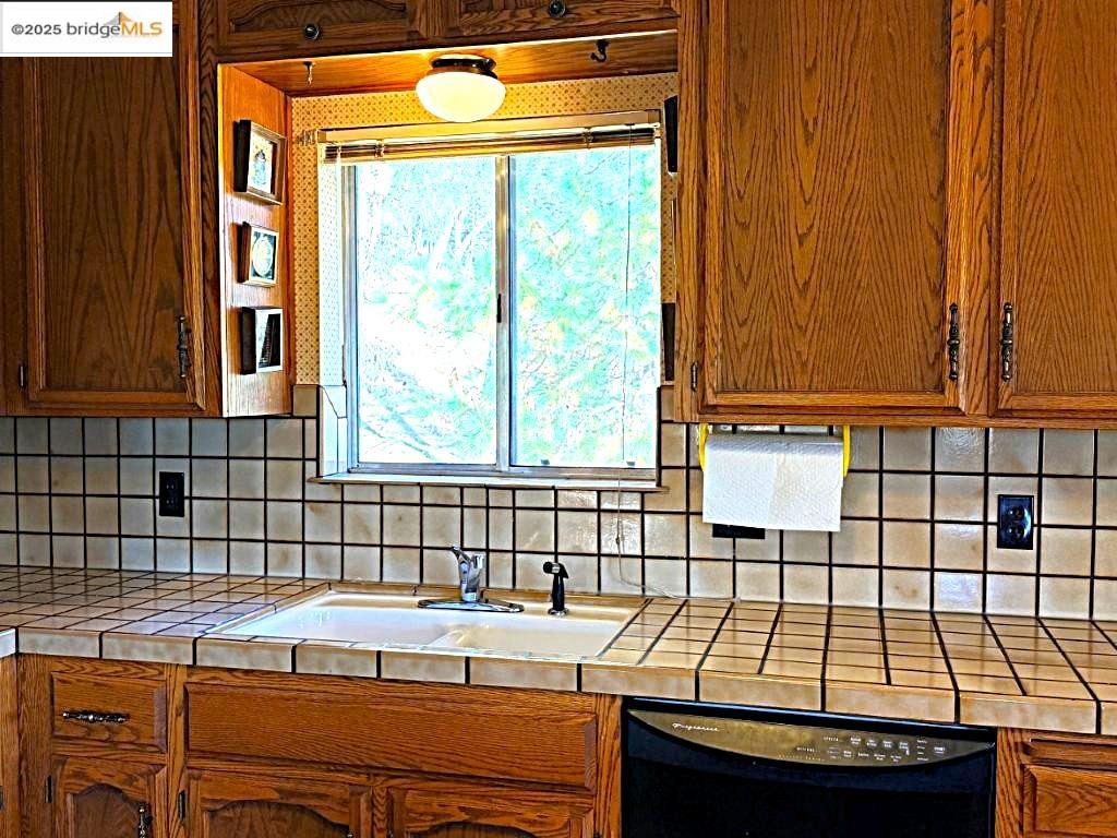 Detail Gallery Image 20 of 60 For 20386 Pine Mountain Dr., Groveland,  CA 95321 - 2 Beds | 2 Baths