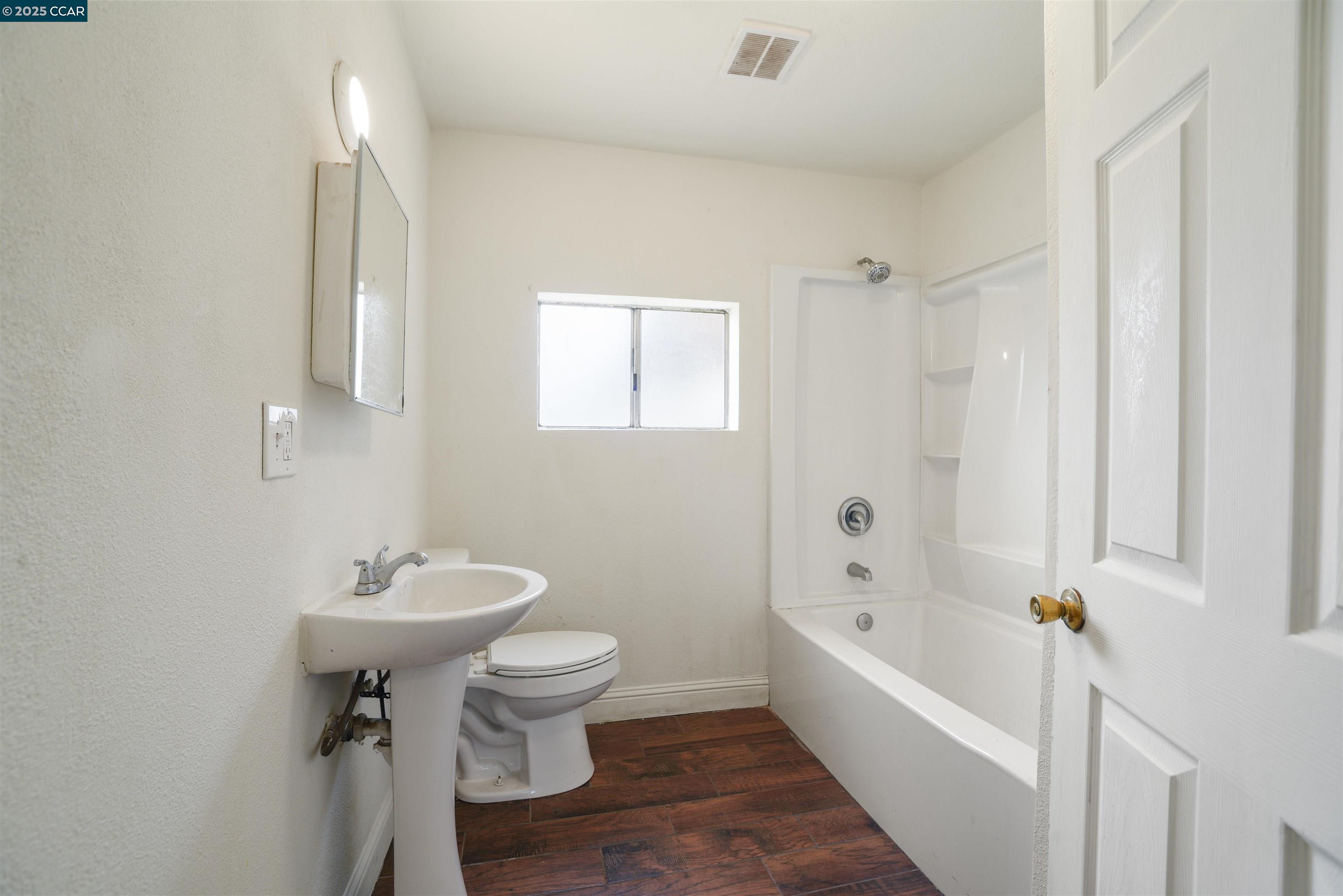 Detail Gallery Image 12 of 34 For 246 Oak Ave, Galt,  CA 95632 - 3 Beds | 2 Baths
