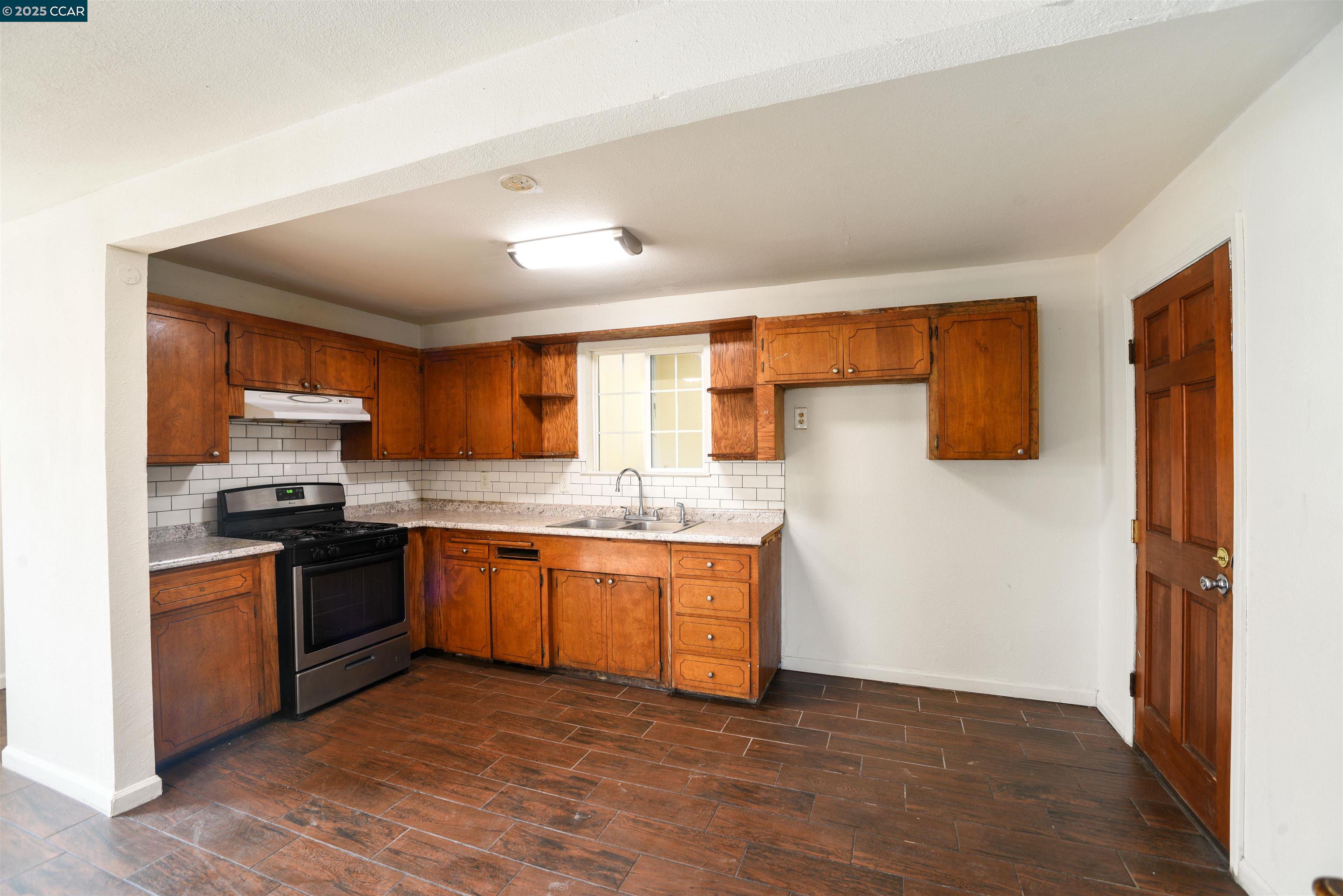 Detail Gallery Image 8 of 34 For 246 Oak Ave, Galt,  CA 95632 - 3 Beds | 2 Baths