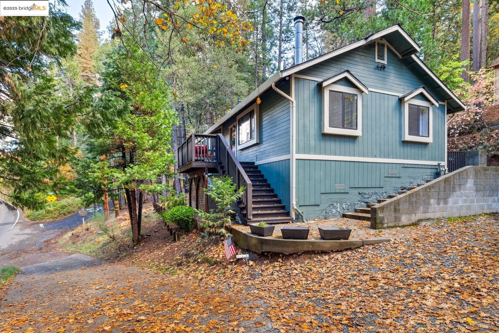 Detail Gallery Image 2 of 21 For 22529 Twain Harte Dr, Twain Harte,  CA 95383 - 2 Beds | 1 Baths