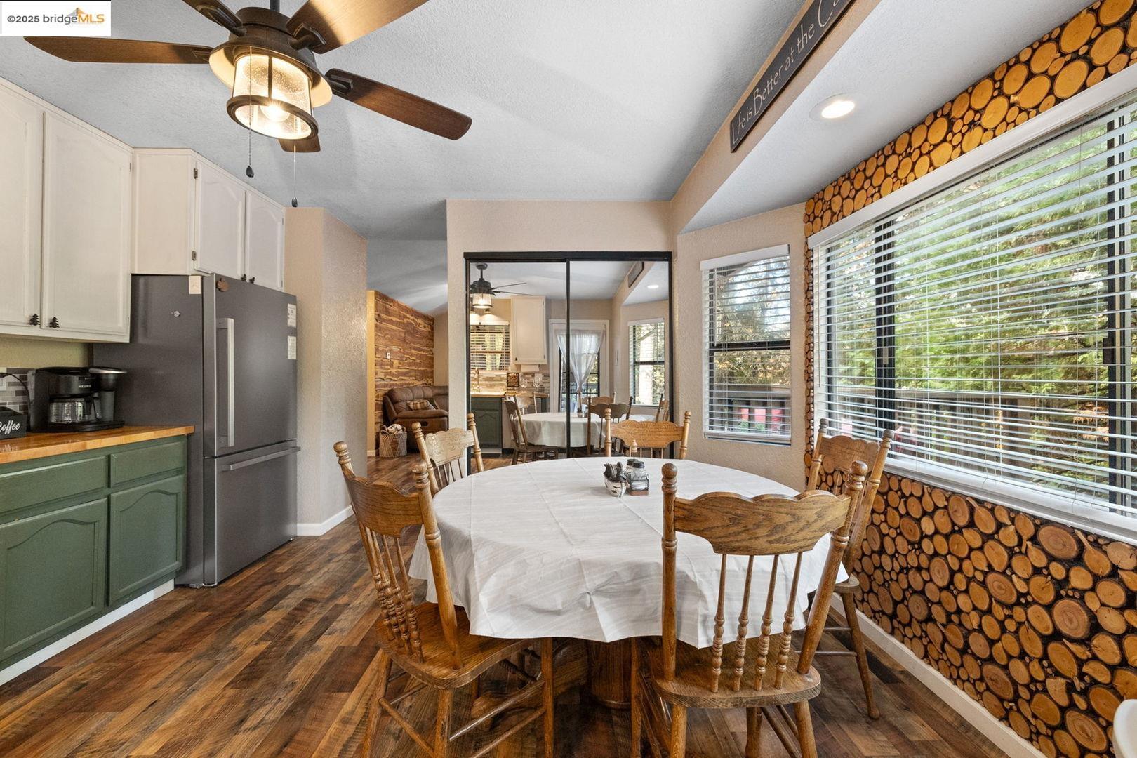 Detail Gallery Image 12 of 21 For 22529 Twain Harte Dr, Twain Harte,  CA 95383 - 2 Beds | 1 Baths