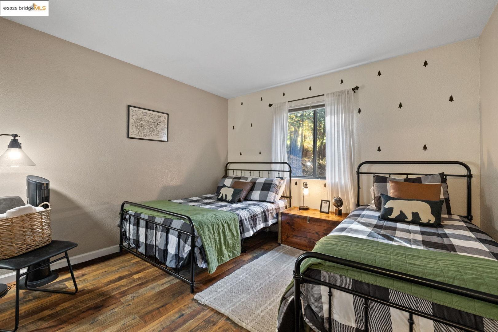 Detail Gallery Image 17 of 21 For 22529 Twain Harte Dr, Twain Harte,  CA 95383 - 2 Beds | 1 Baths