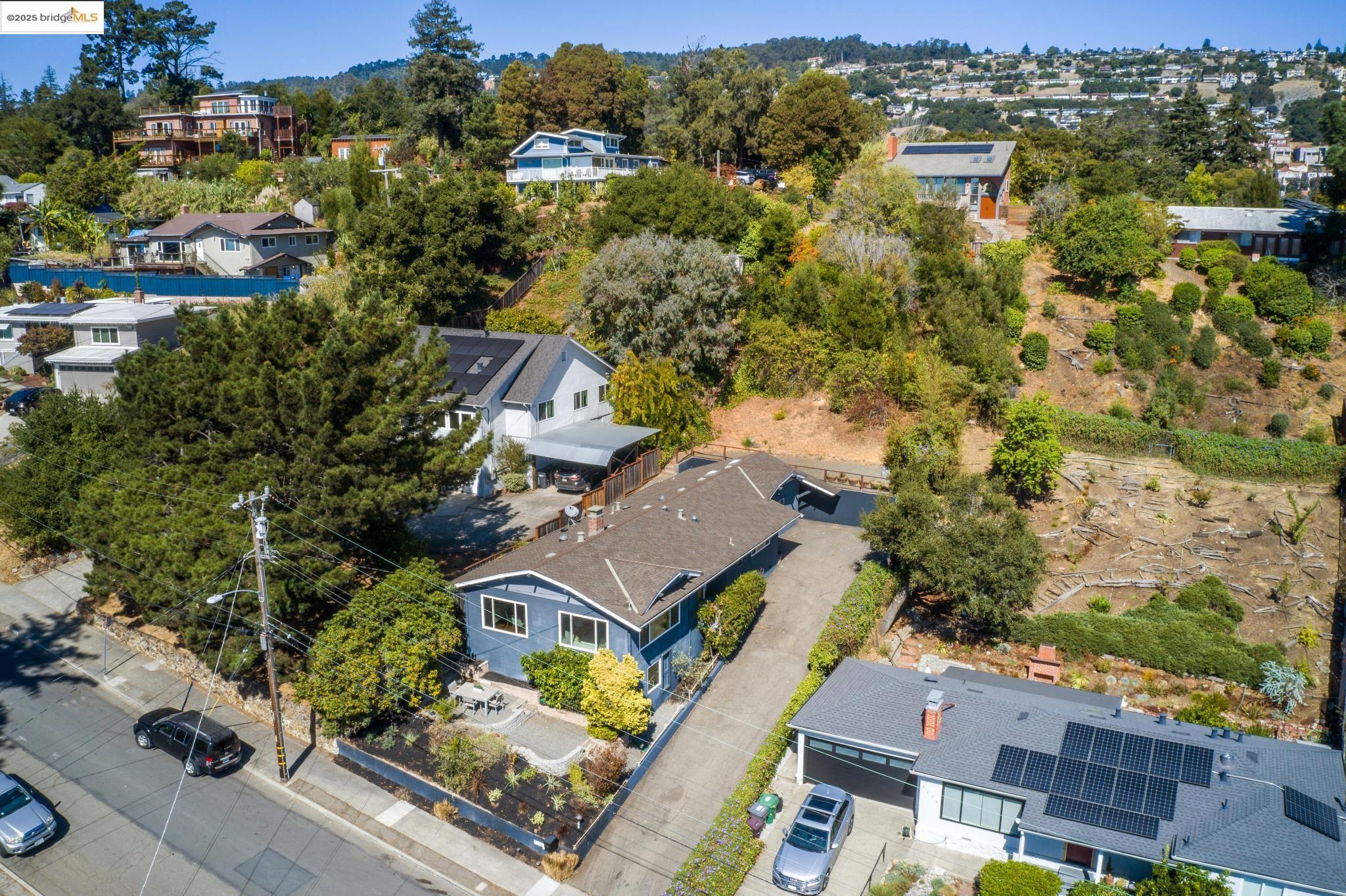 Detail Gallery Image 2 of 57 For 4134 Harbor View Ave, Oakland,  CA 94619 - 3 Beds | 2 Baths