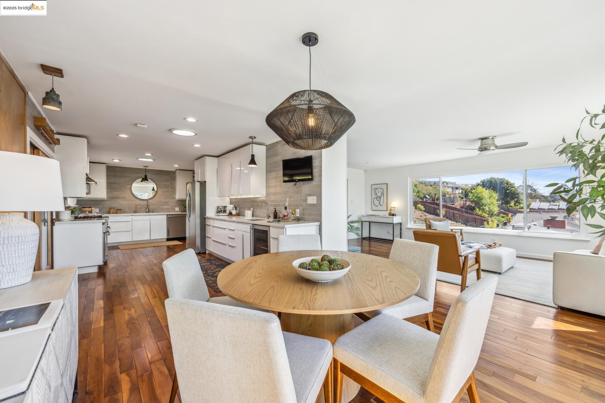 Detail Gallery Image 18 of 57 For 4134 Harbor View Ave, Oakland,  CA 94619 - 3 Beds | 2 Baths