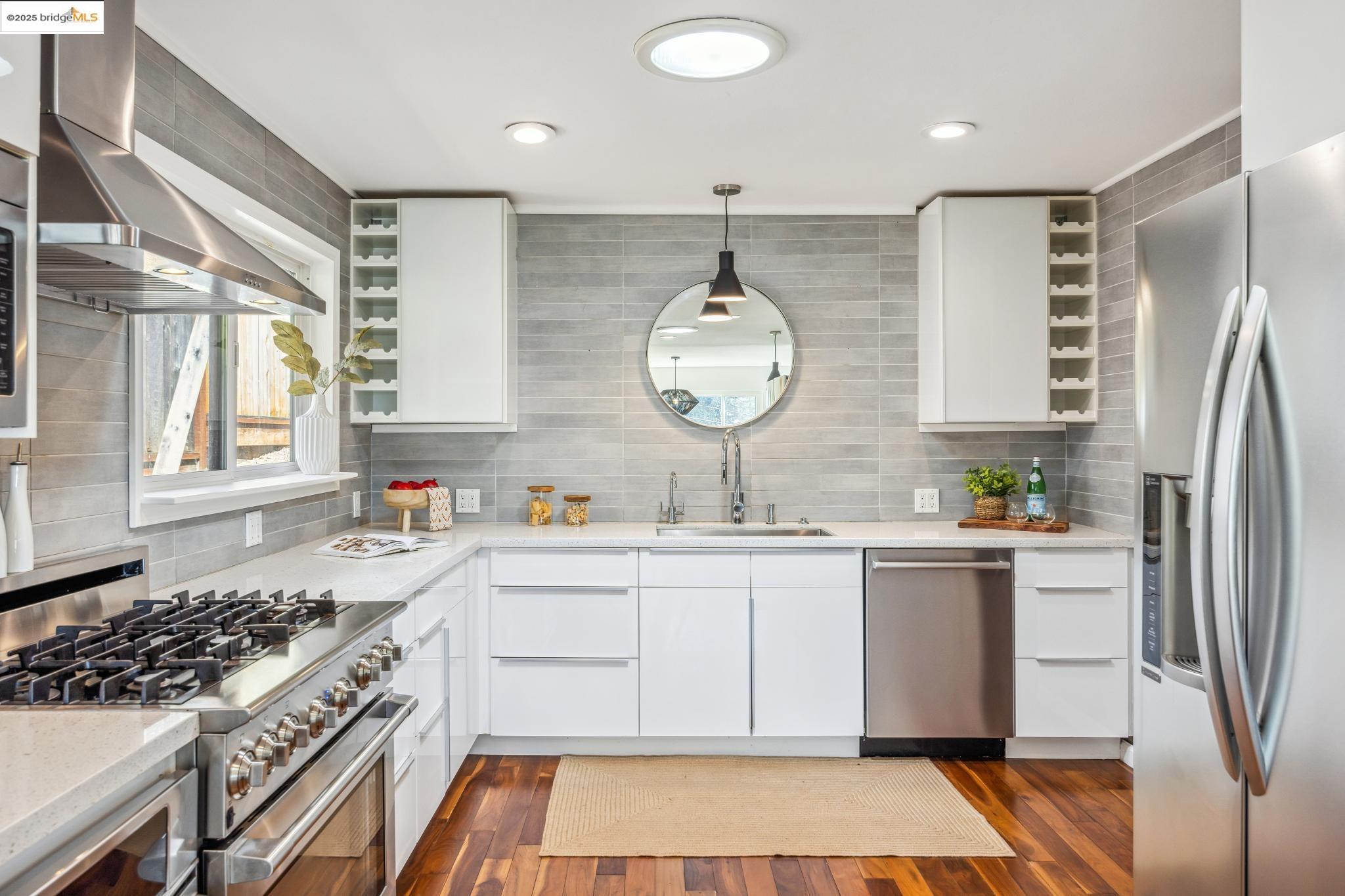 Detail Gallery Image 22 of 57 For 4134 Harbor View Ave, Oakland,  CA 94619 - 3 Beds | 2 Baths