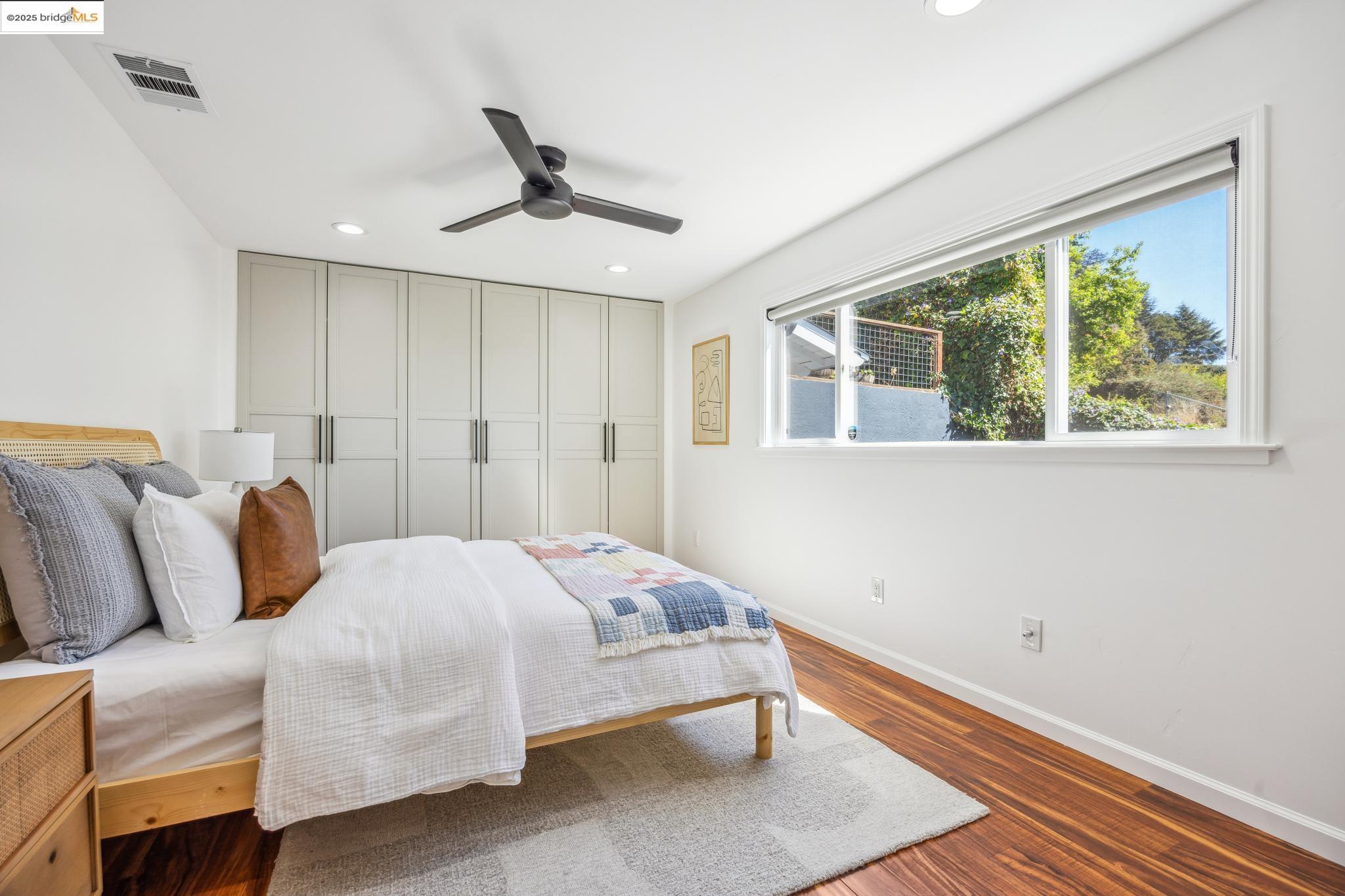 Detail Gallery Image 37 of 57 For 4134 Harbor View Ave, Oakland,  CA 94619 - 3 Beds | 2 Baths