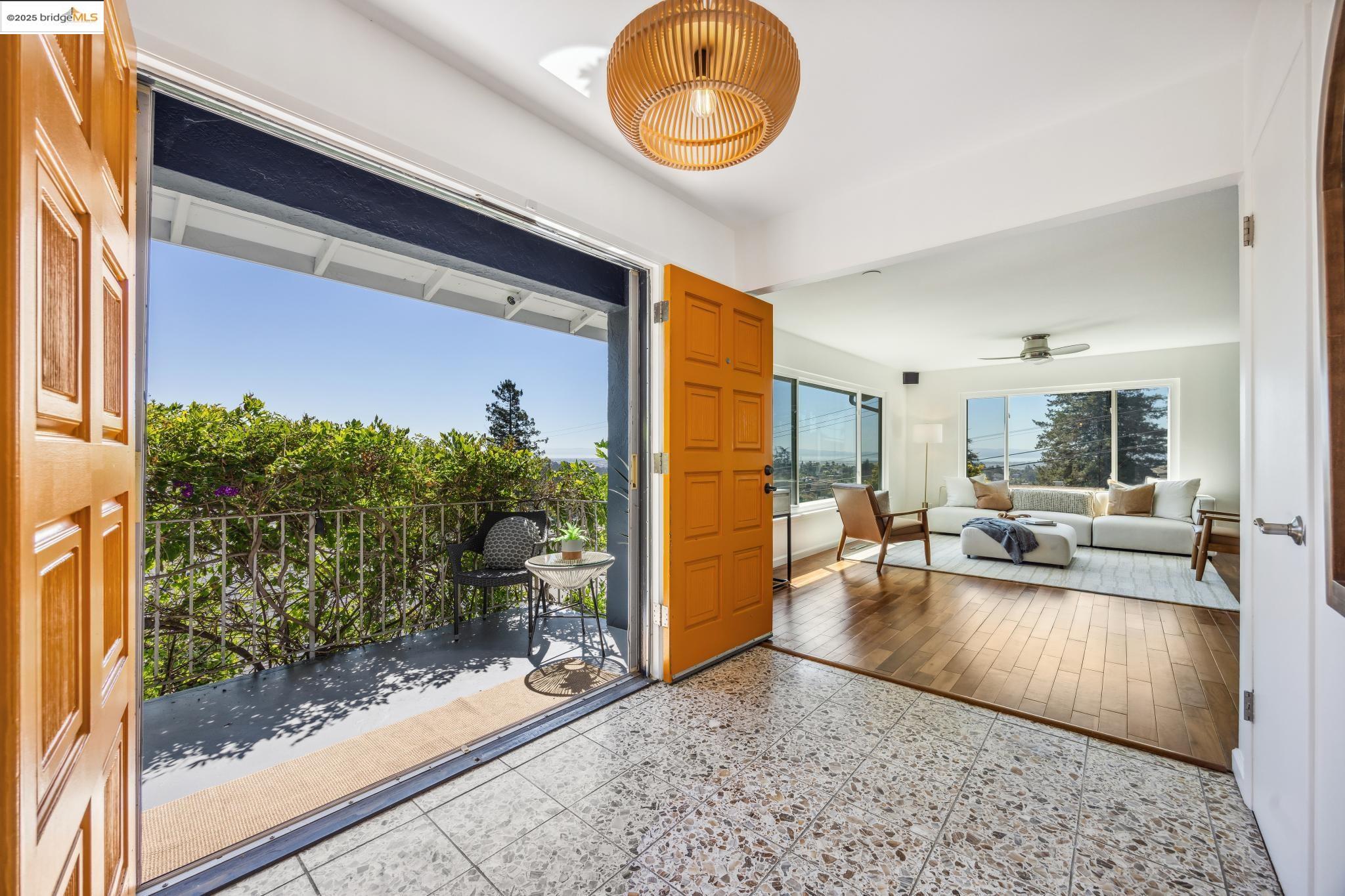 Detail Gallery Image 5 of 57 For 4134 Harbor View Ave, Oakland,  CA 94619 - 3 Beds | 2 Baths