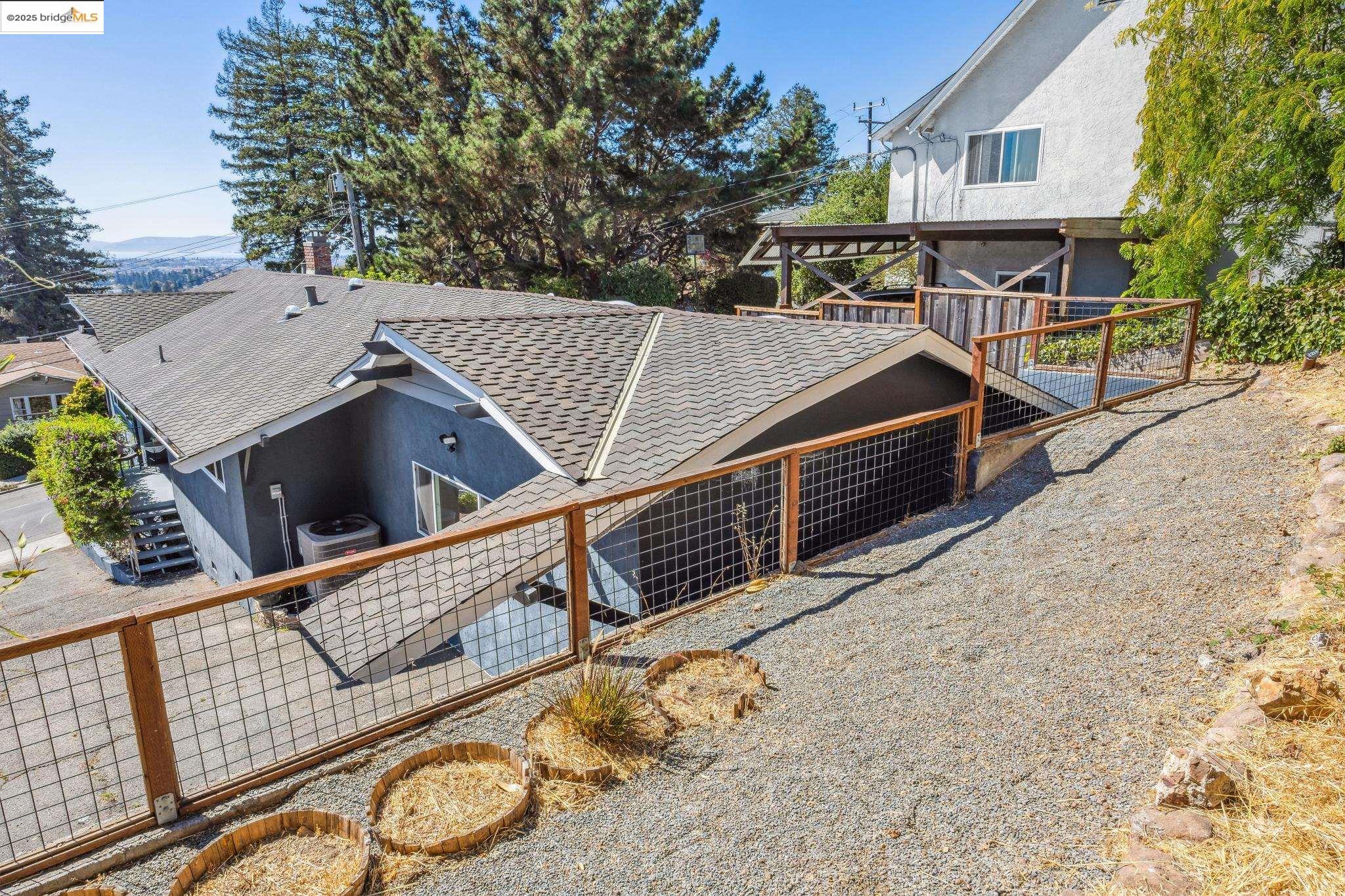 Detail Gallery Image 48 of 57 For 4134 Harbor View Ave, Oakland,  CA 94619 - 3 Beds | 2 Baths