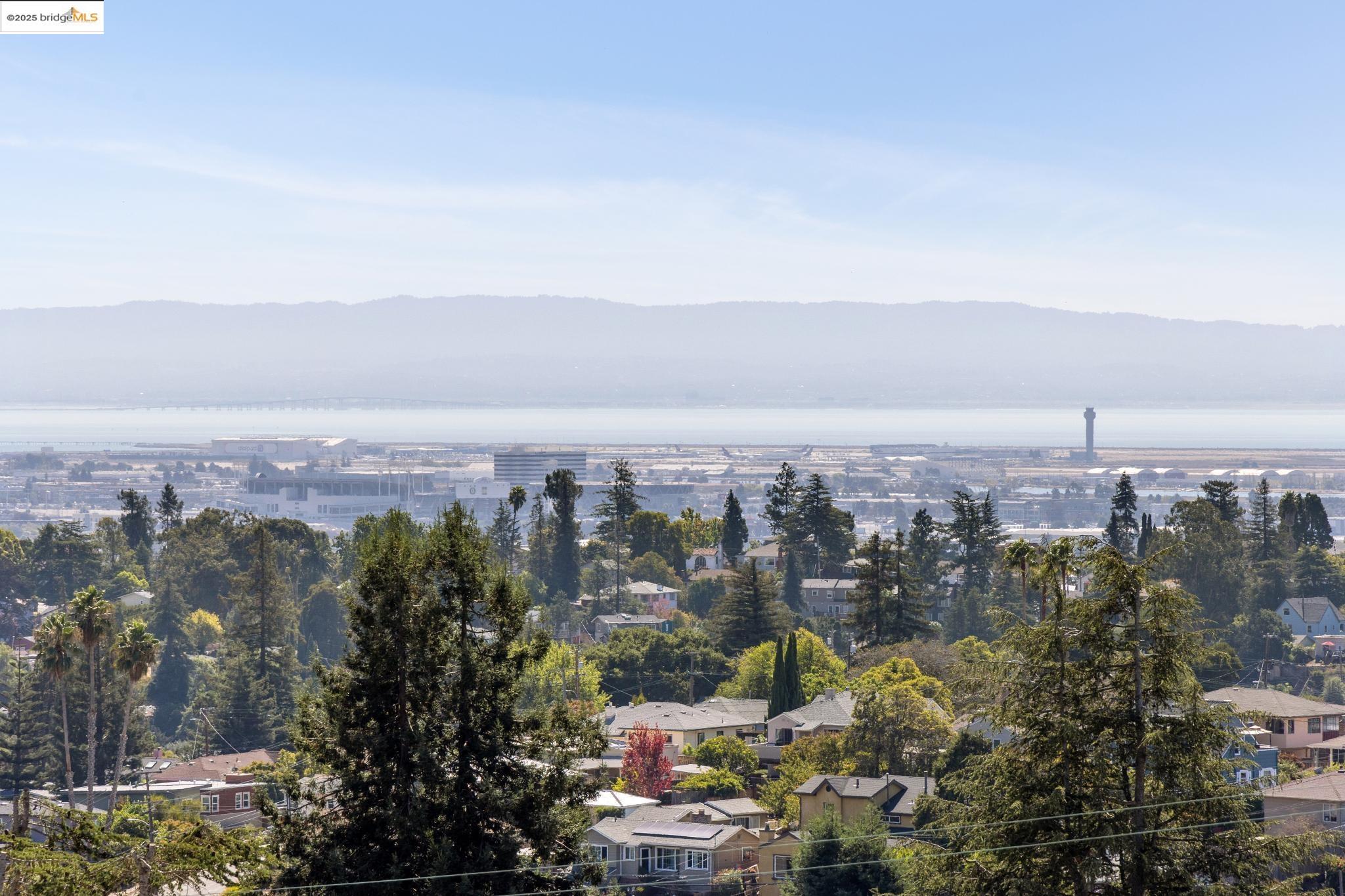 Detail Gallery Image 51 of 57 For 4134 Harbor View Ave, Oakland,  CA 94619 - 3 Beds | 2 Baths