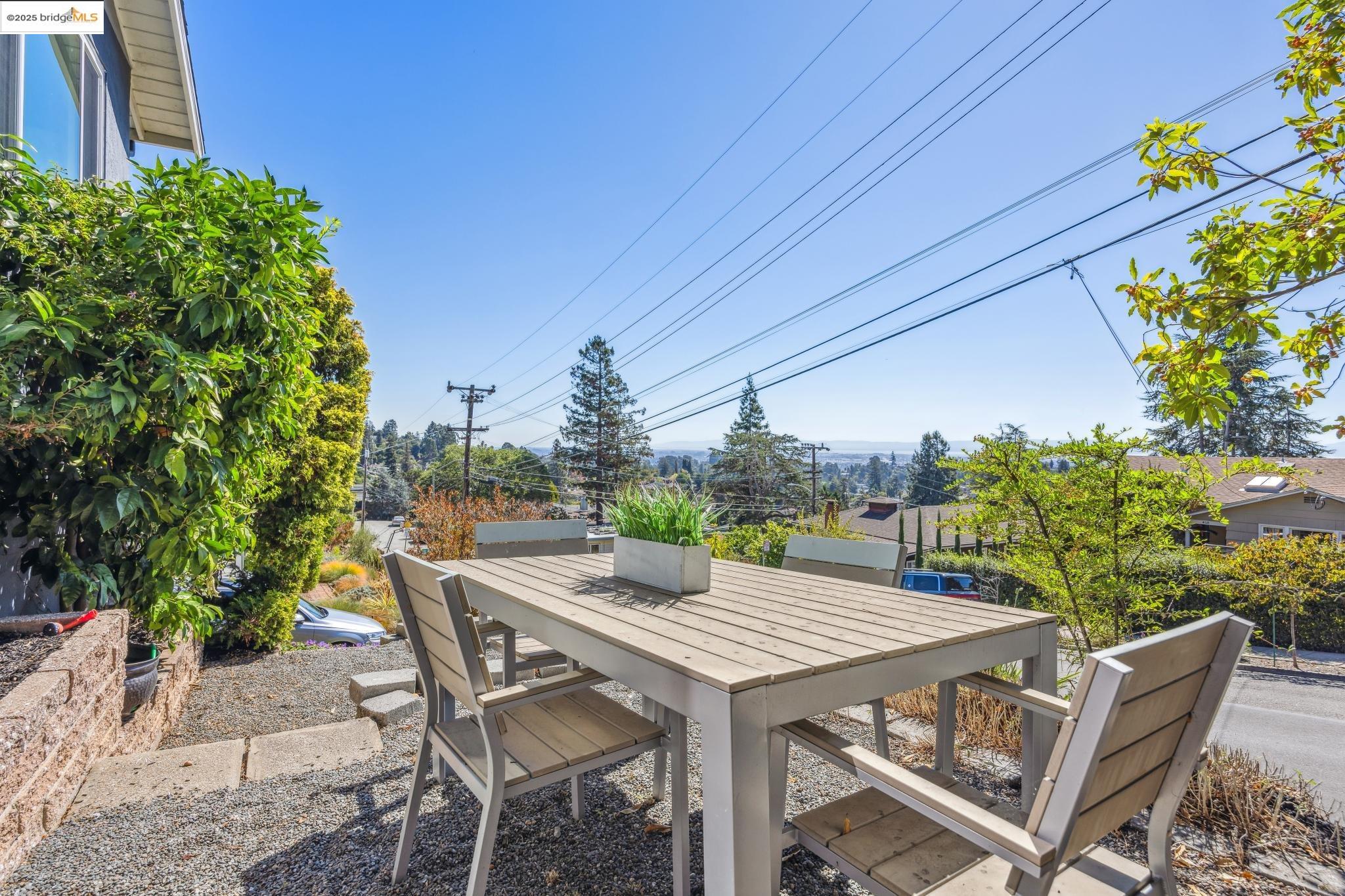 Detail Gallery Image 53 of 57 For 4134 Harbor View Ave, Oakland,  CA 94619 - 3 Beds | 2 Baths