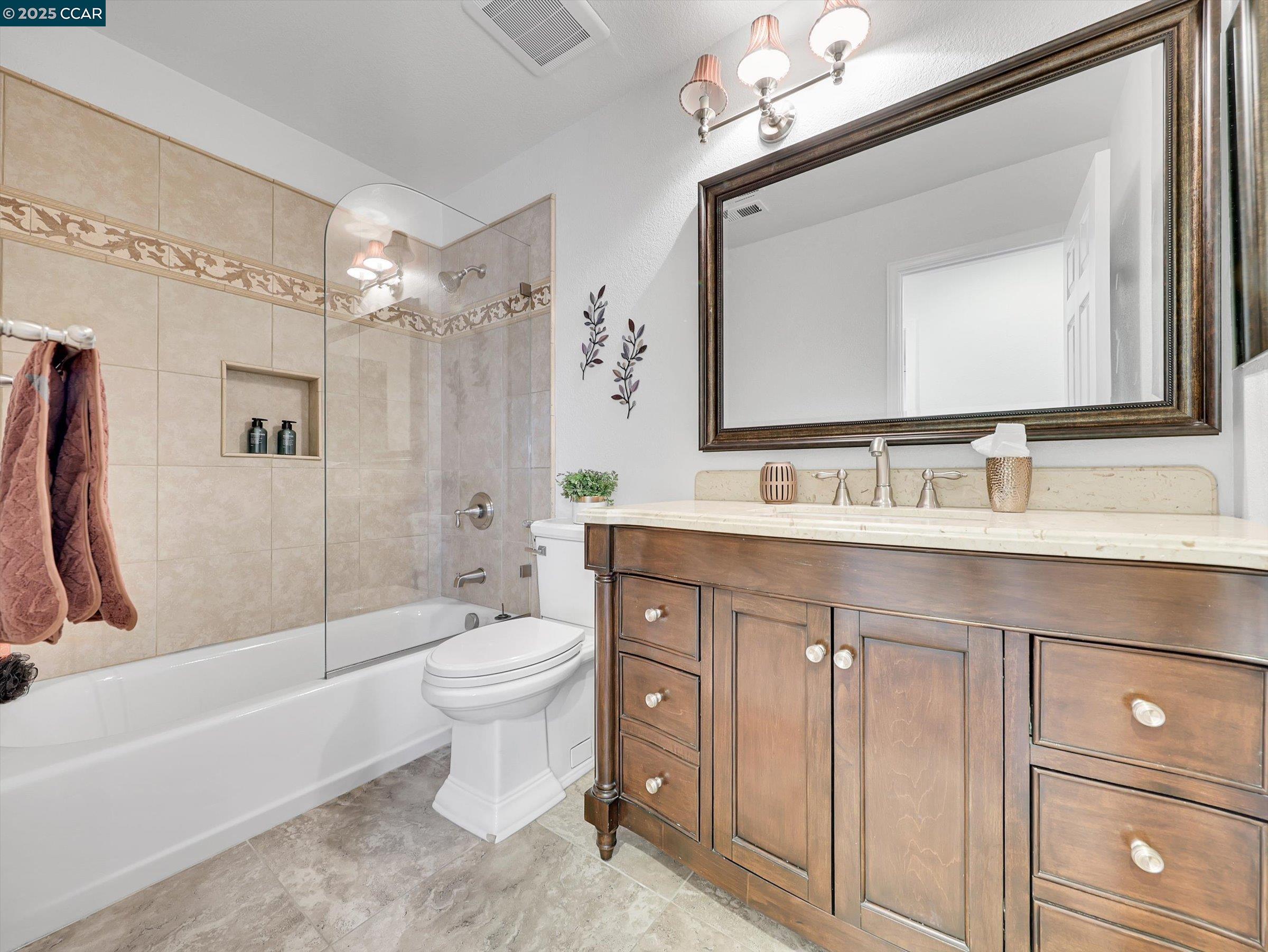 Detail Gallery Image 6 of 30 For 705 Bridge Creek Dr, San Ramon,  CA 94582 - 5 Beds | 3 Baths