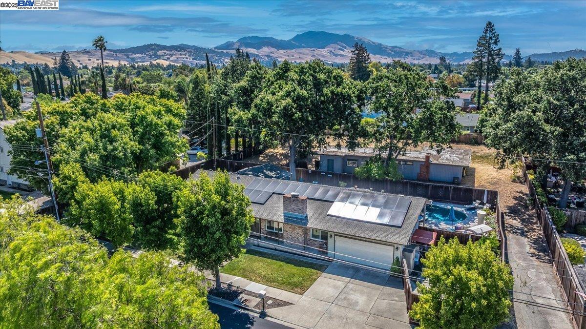 Detail Gallery Image 46 of 54 For 1766 Risdon Rd, Concord,  CA 94518 - 4 Beds | 2/1 Baths