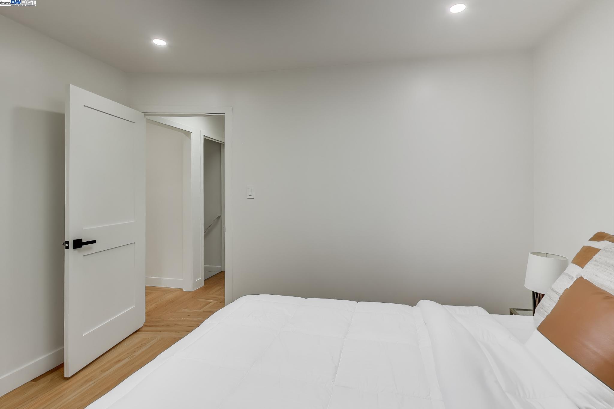 Detail Gallery Image 15 of 31 For 325 1st Ave, Daly City,  CA 94014 - 4 Beds | 3 Baths