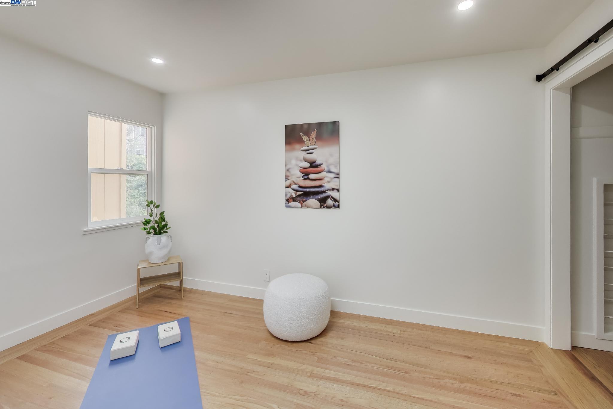 Detail Gallery Image 16 of 31 For 325 1st Ave, Daly City,  CA 94014 - 4 Beds | 3 Baths