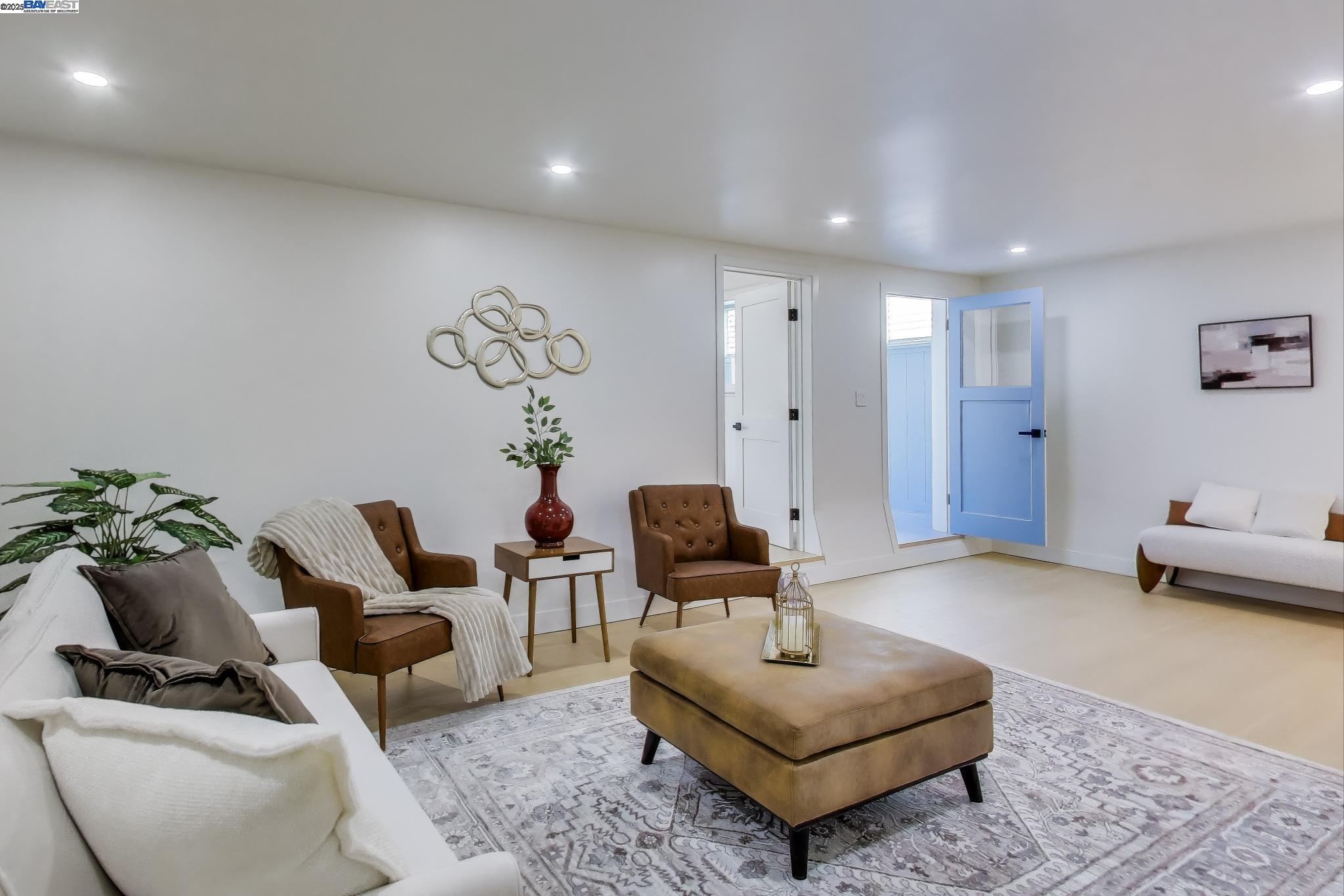 Detail Gallery Image 22 of 31 For 325 1st Ave, Daly City,  CA 94014 - 4 Beds | 3 Baths